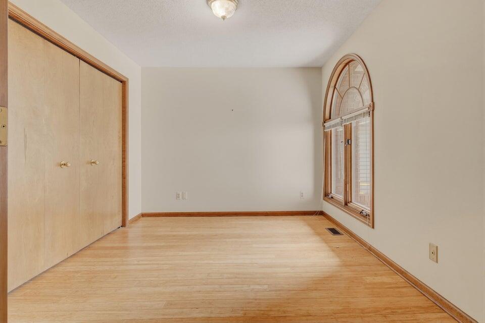 643 Crestview Street Holland MI 49423