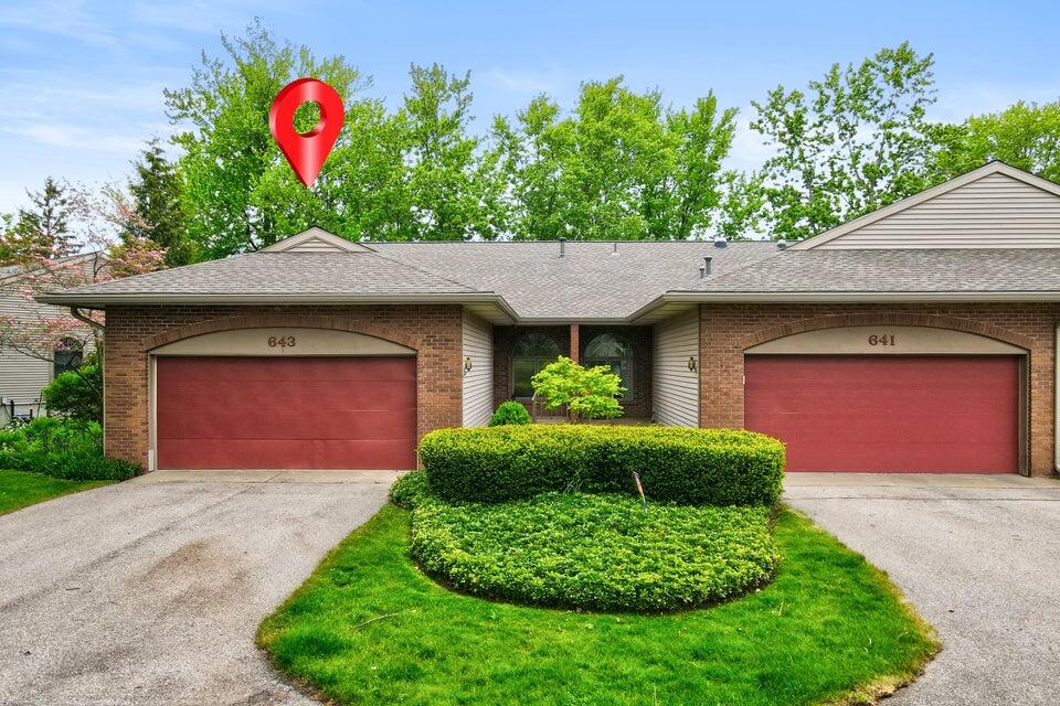 643 Crestview Street Holland MI 49423