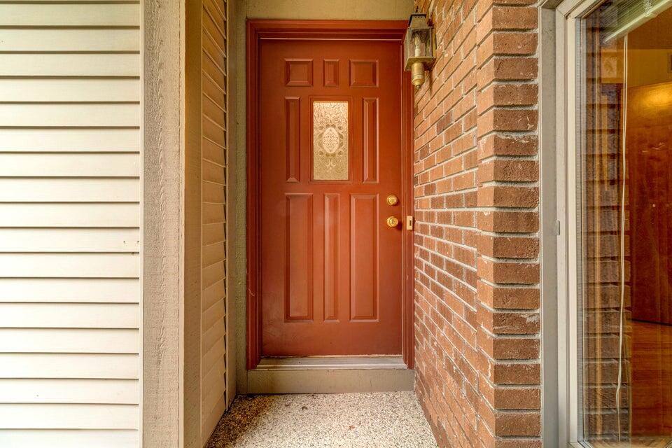 643 Crestview Street Holland MI 49423