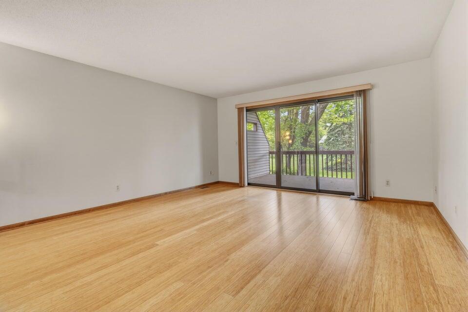 643 Crestview Street Holland MI 49423