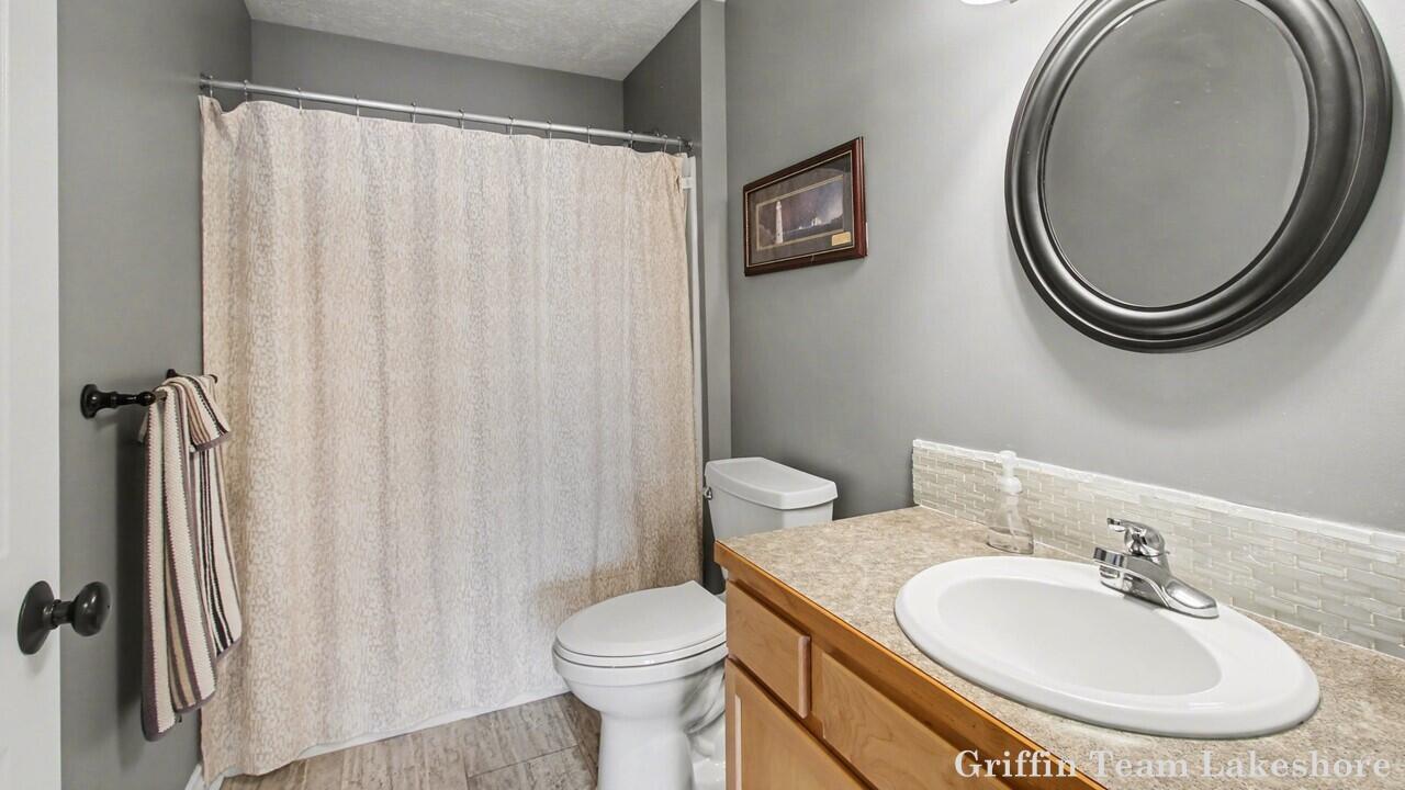 3073 E Crystal Waters Drive Holland MI 49424