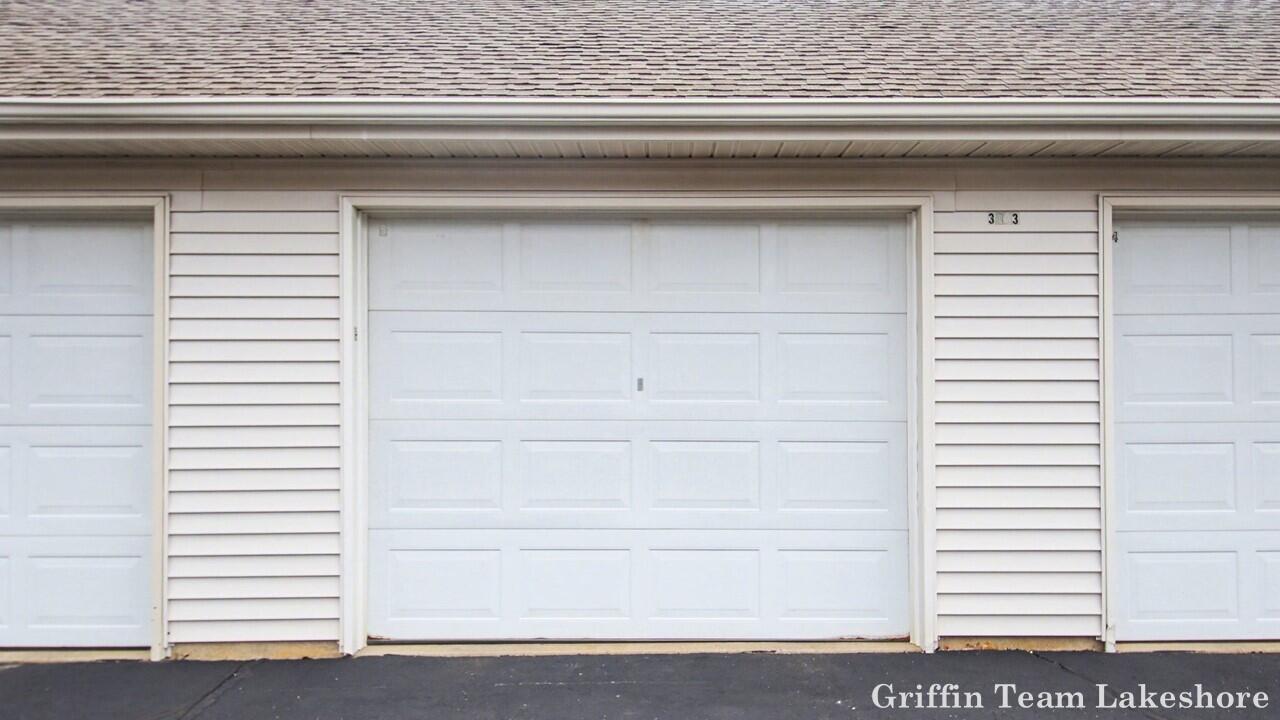 3073 E Crystal Waters Drive Holland MI 49424