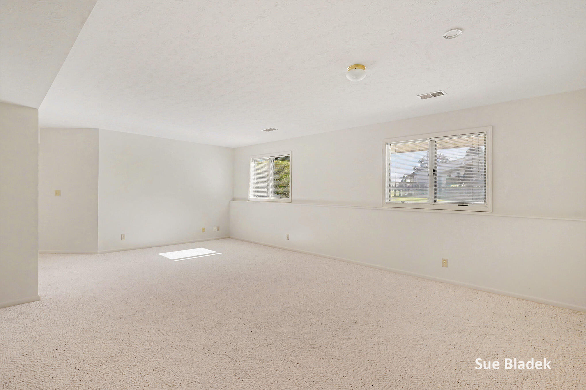950 Village Court Holland MI 49423
