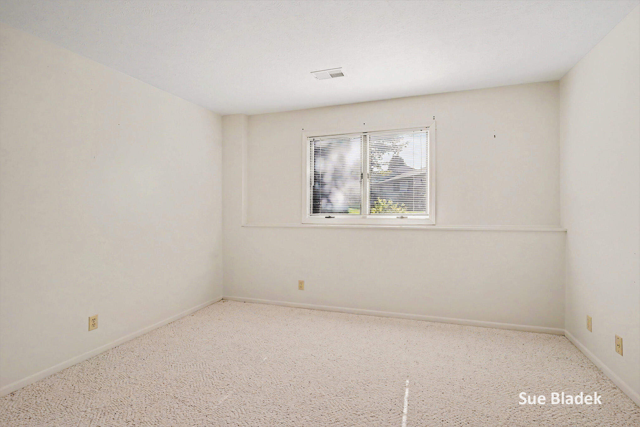950 Village Court Holland MI 49423