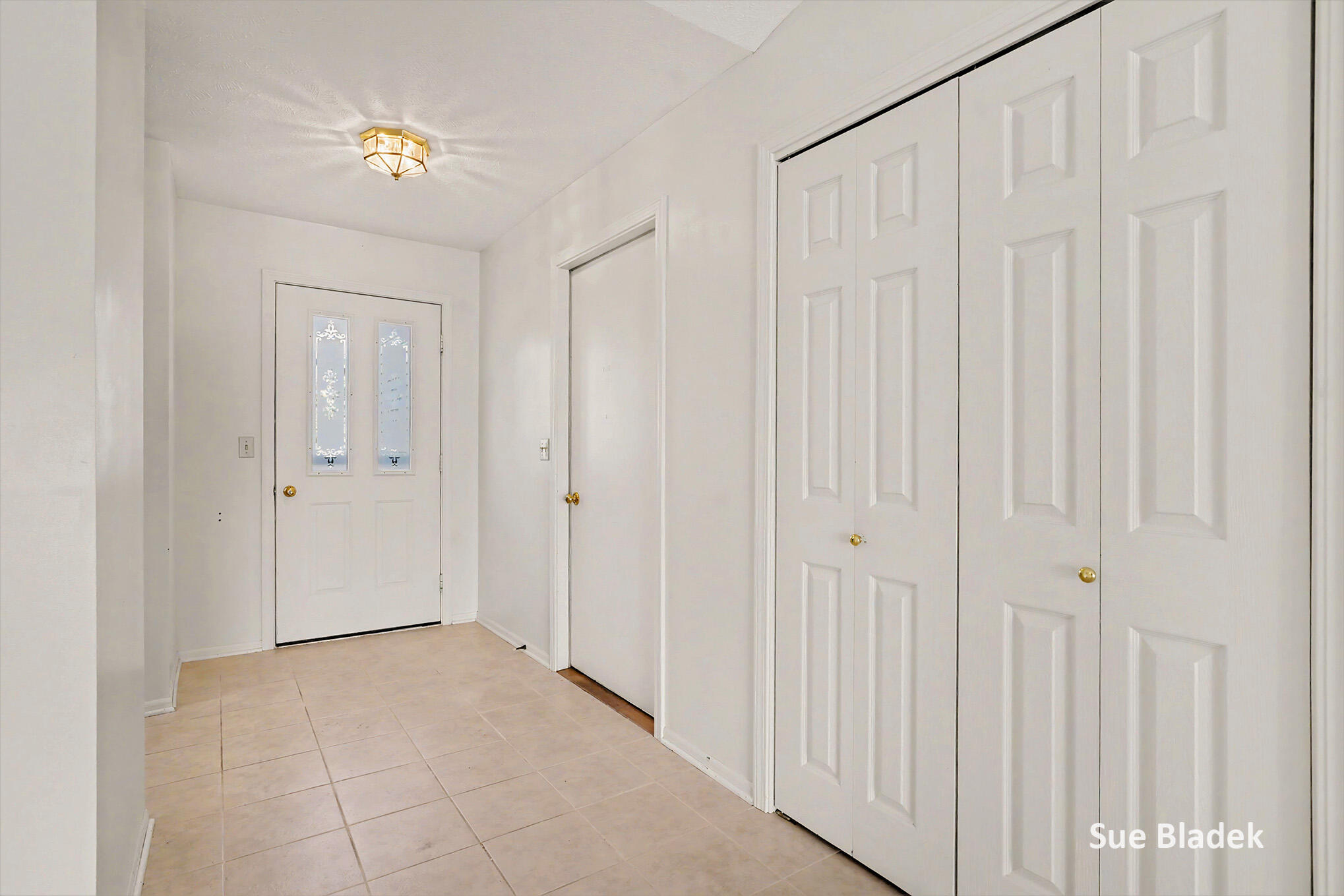 950 Village Court Holland MI 49423