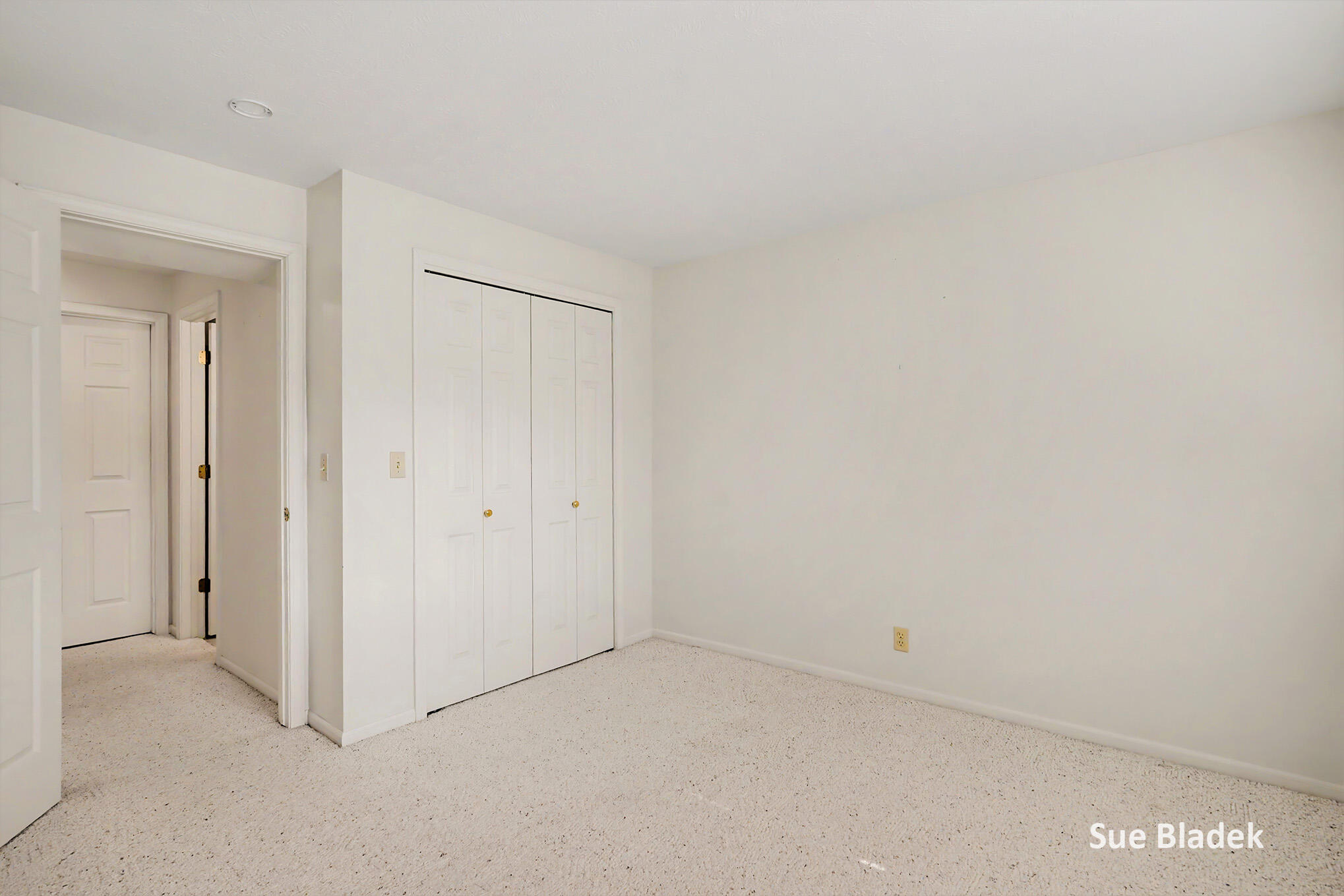 950 Village Court Holland MI 49423