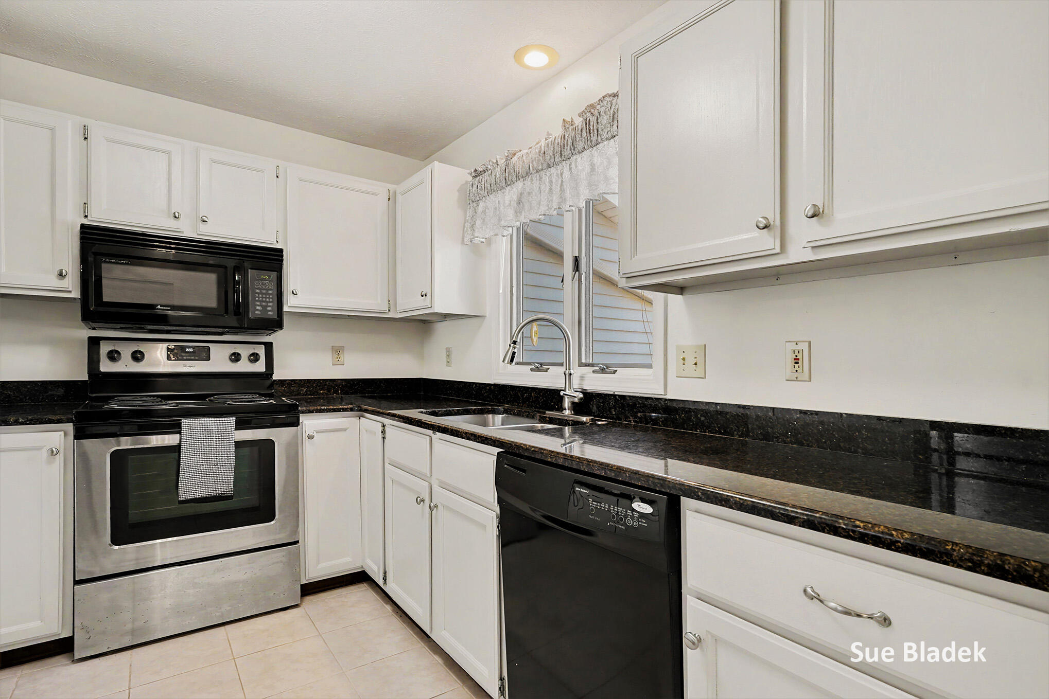 950 Village Court Holland MI 49423