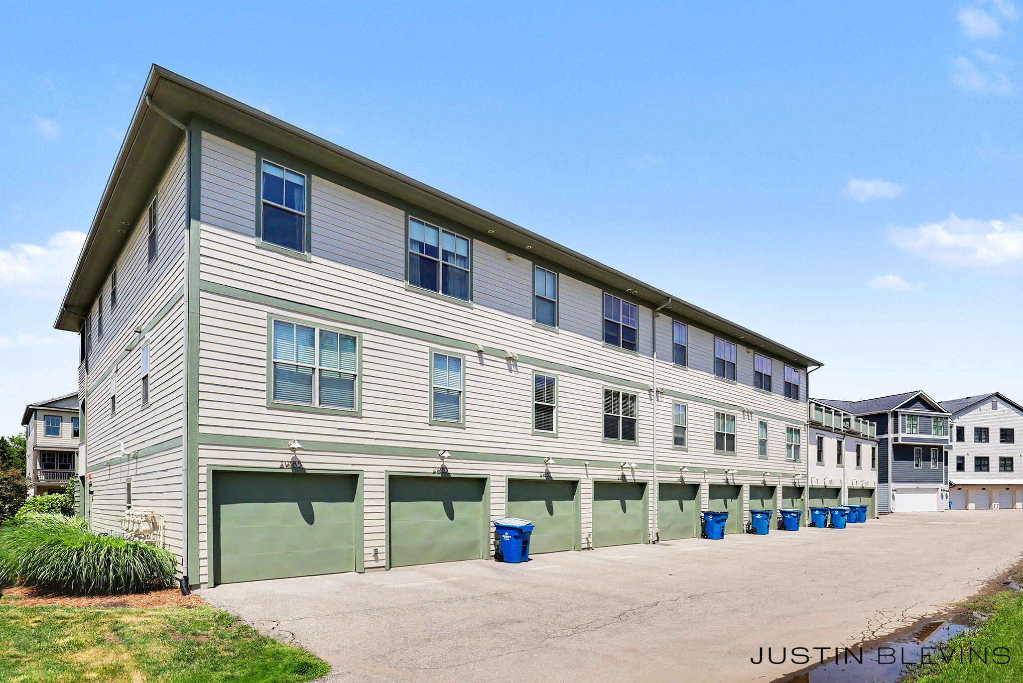 2085 Celadon Drive NE Grand Rapids MI 49525