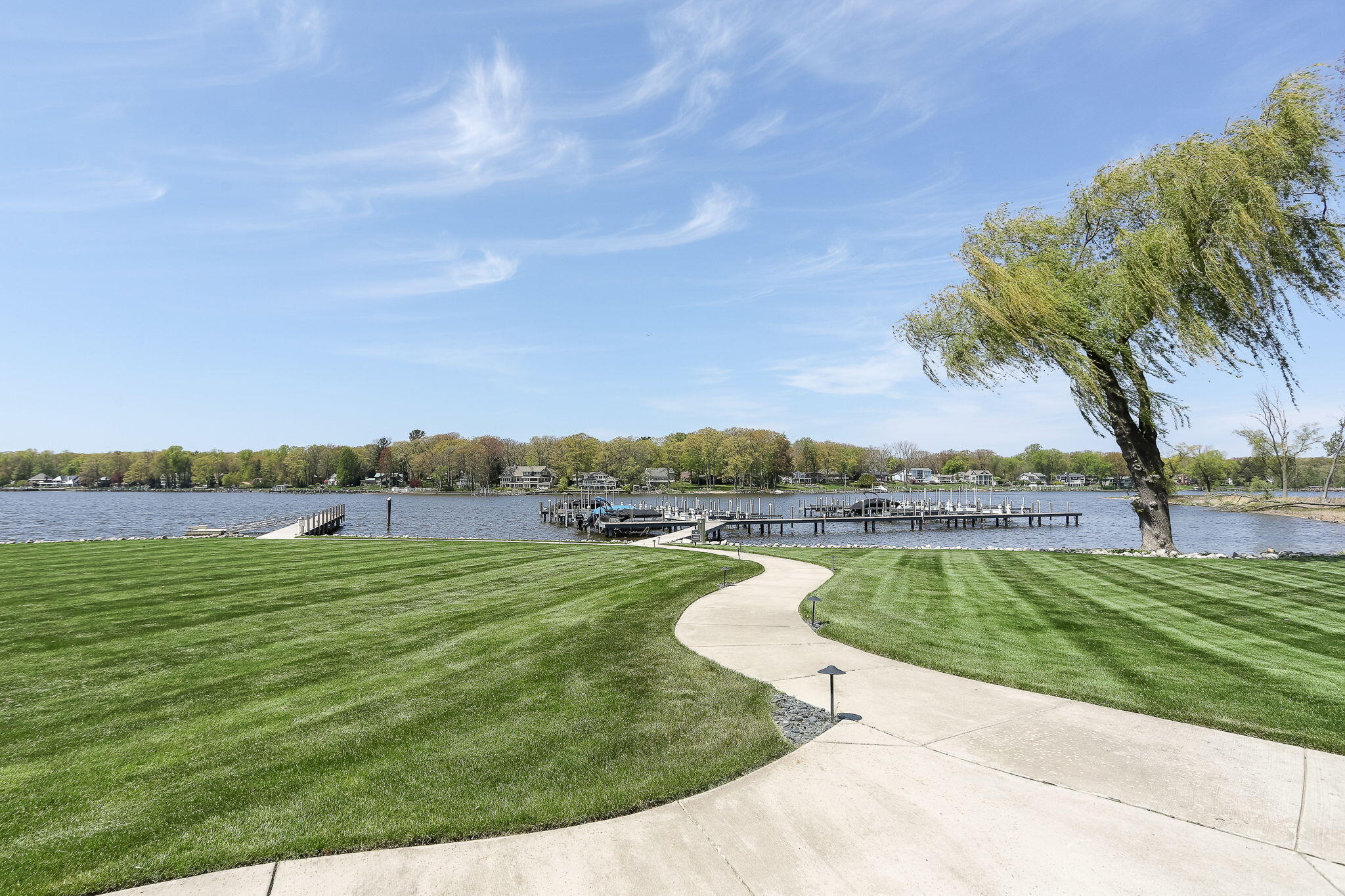 152 Jeans Meadow Court Holland MI 49424
