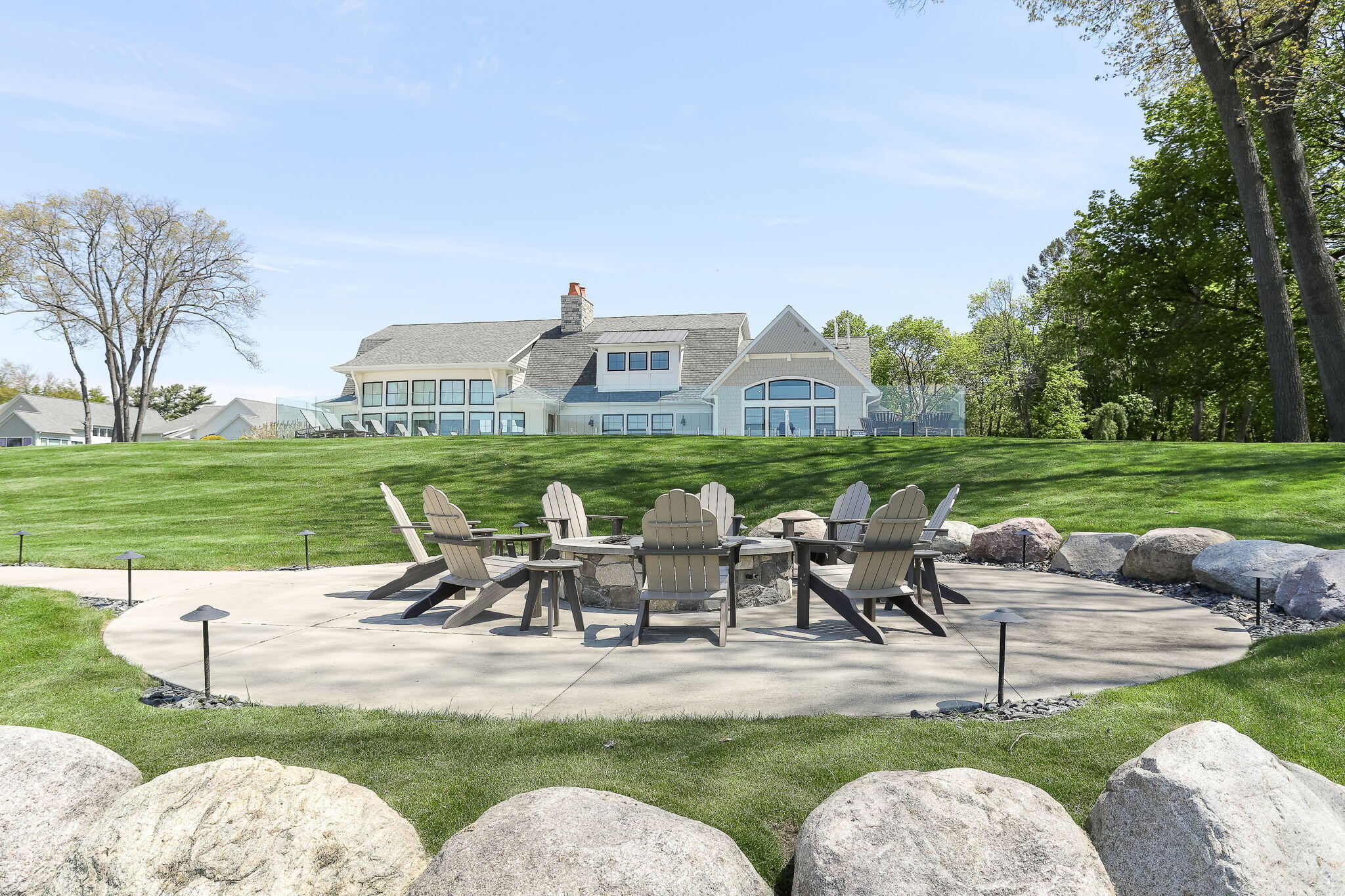 152 Jeans Meadow Court Holland MI 49424