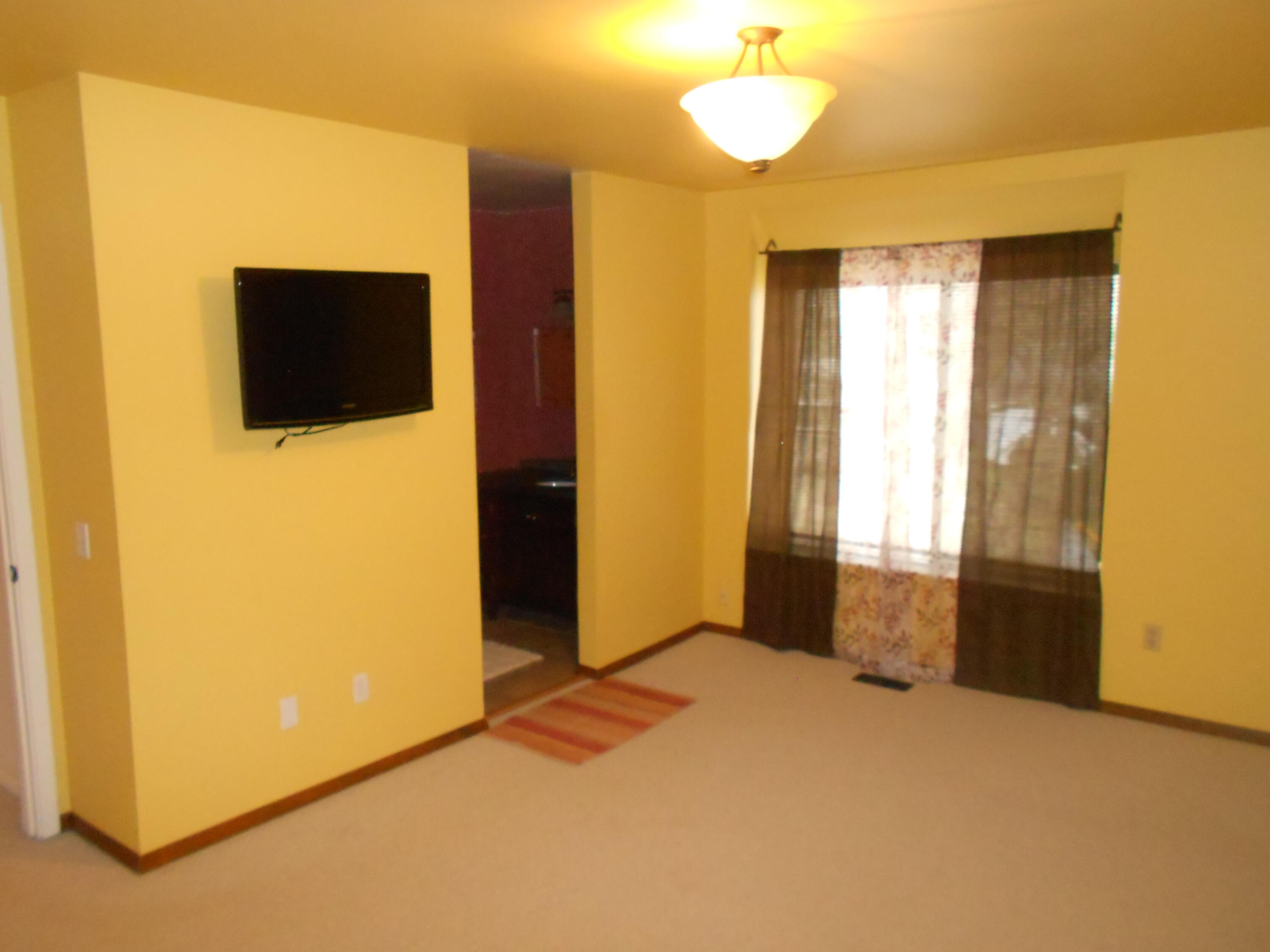 129 Balmoral Court Kalamazoo MI 49006