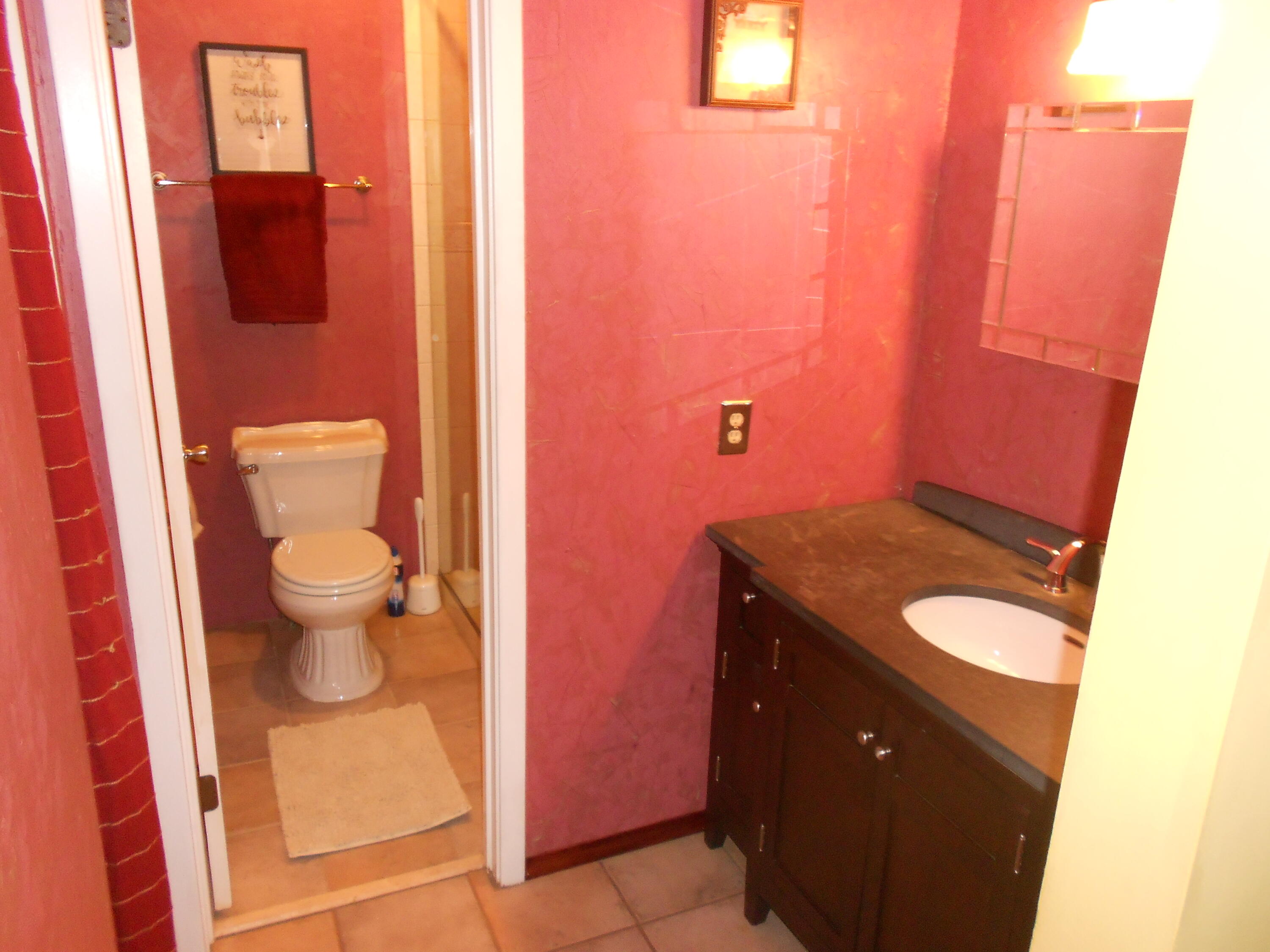 129 Balmoral Court Kalamazoo MI 49006