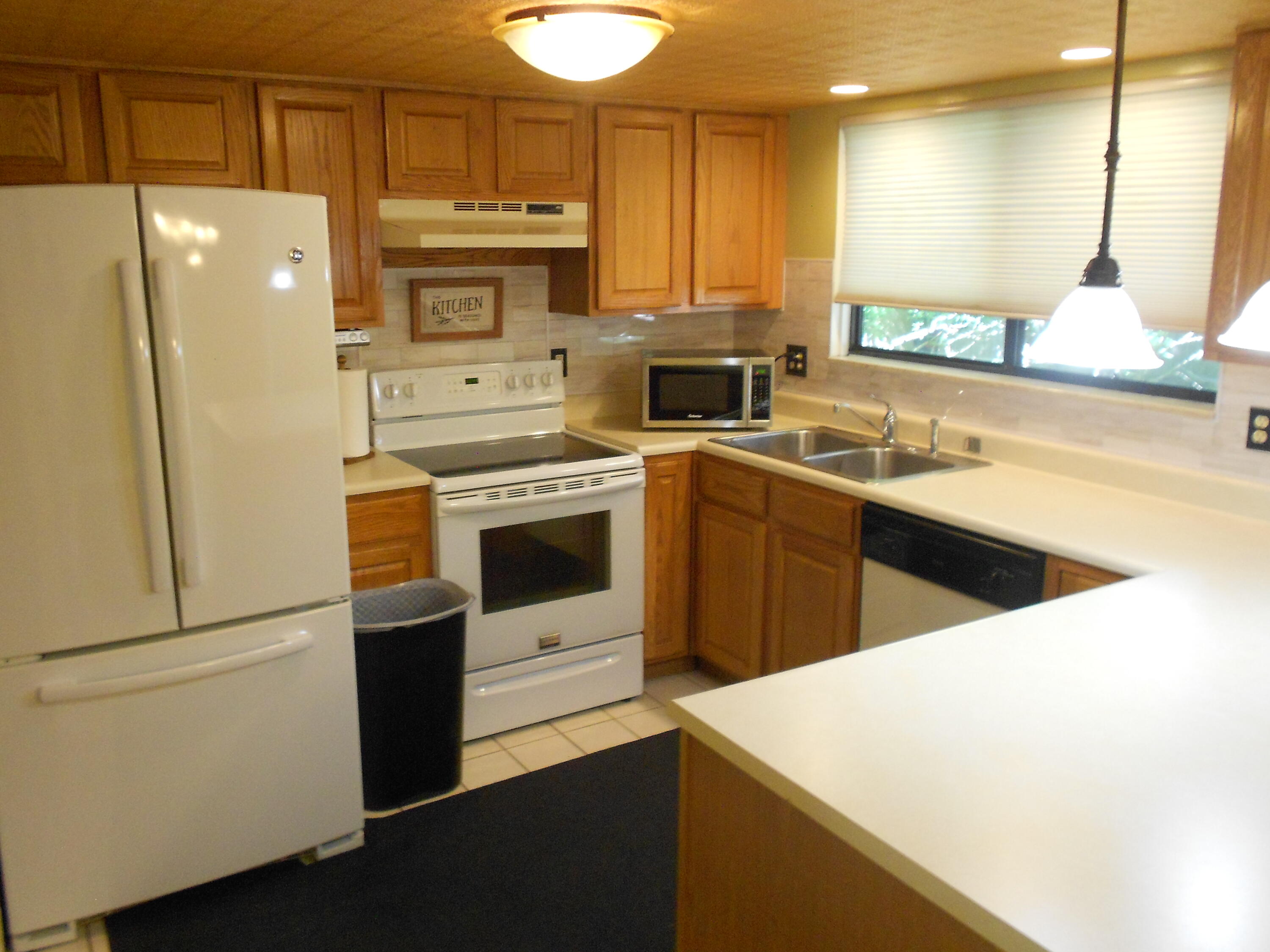 129 Balmoral Court Kalamazoo MI 49006