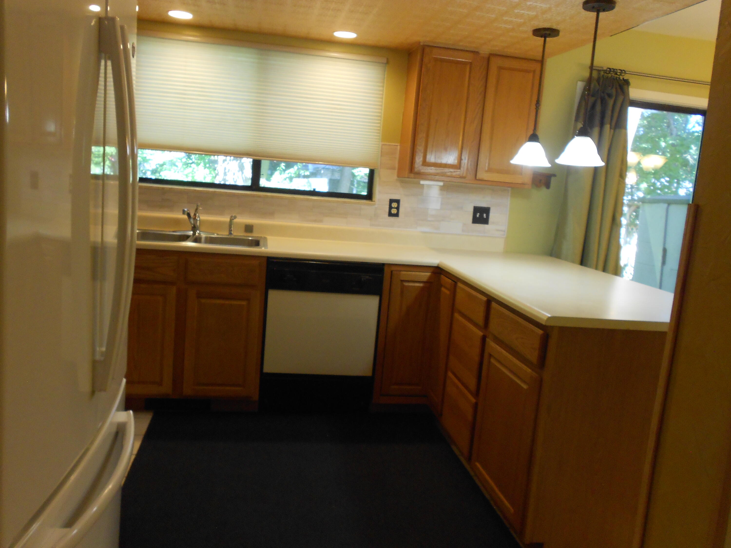 129 Balmoral Court Kalamazoo MI 49006