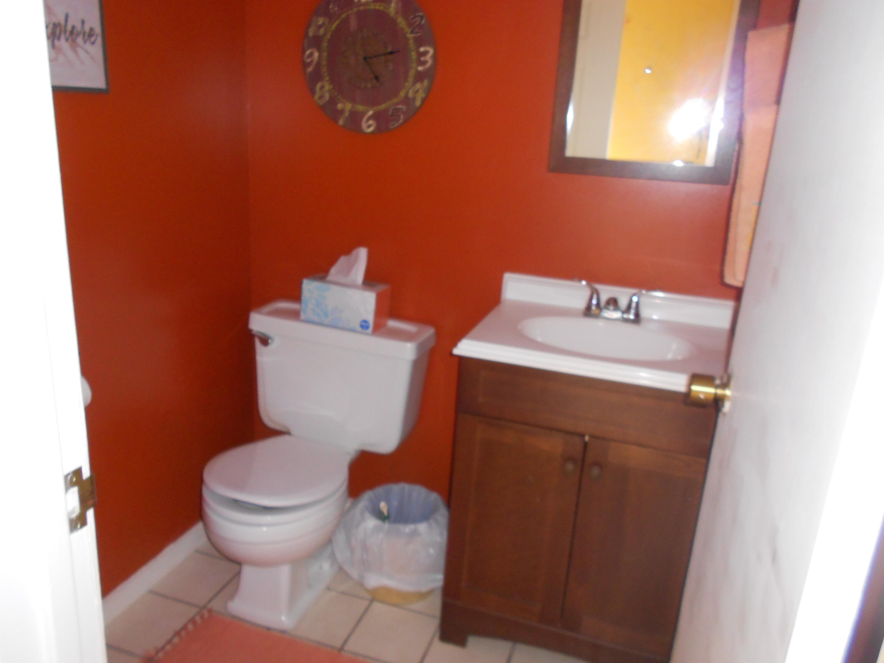 129 Balmoral Court Kalamazoo MI 49006