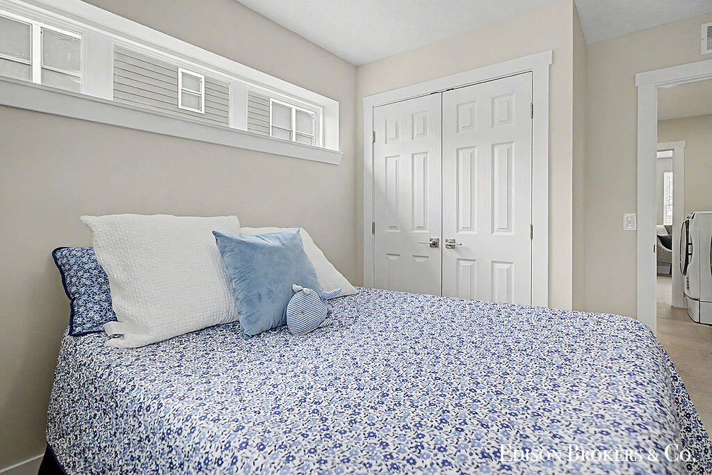 436 Pleasant Street SW Grand Rapids MI 49503