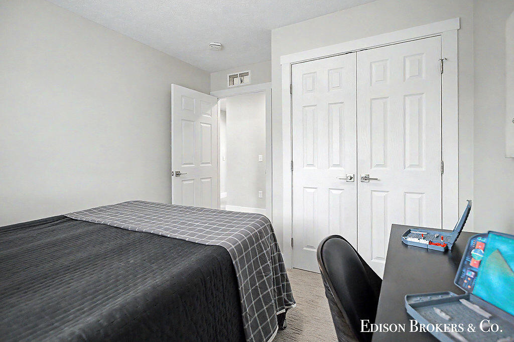 436 Pleasant Street SW Grand Rapids MI 49503