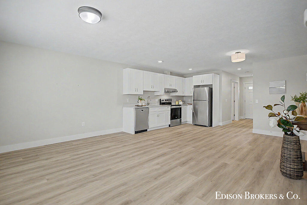 436 Pleasant Street SW Grand Rapids MI 49503