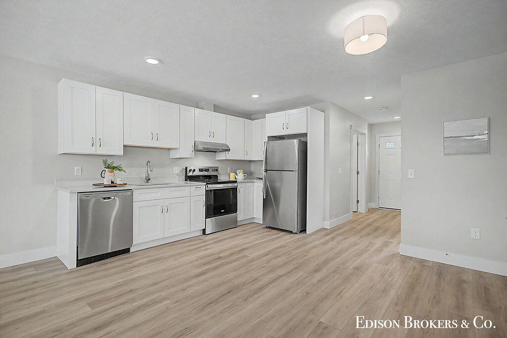 436 Pleasant Street SW Grand Rapids MI 49503