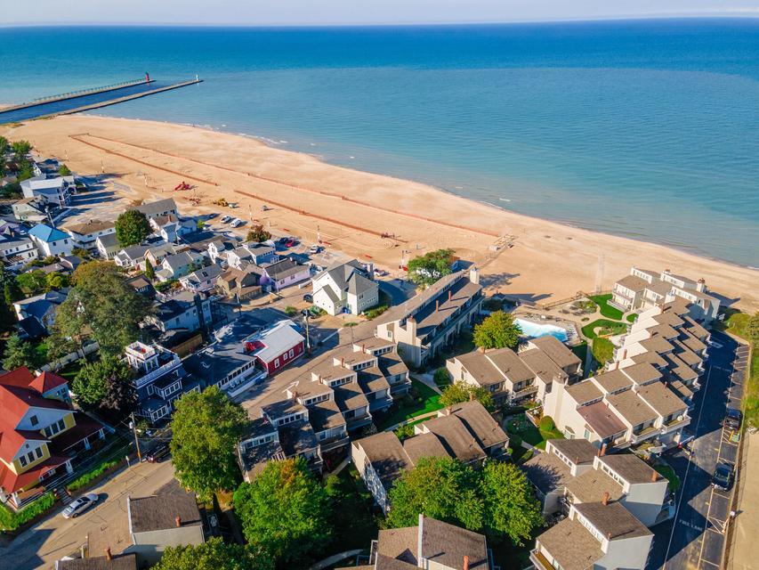 69 North Shore Drive South Haven MI 49090