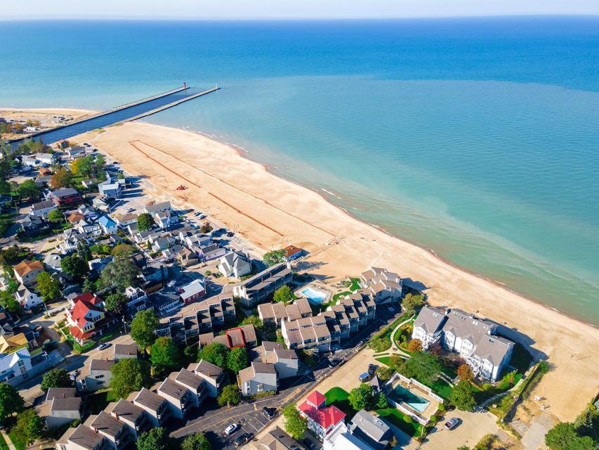 69 North Shore Drive South Haven MI 49090