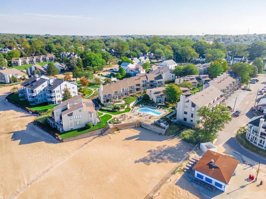 69 North Shore Drive South Haven MI 49090