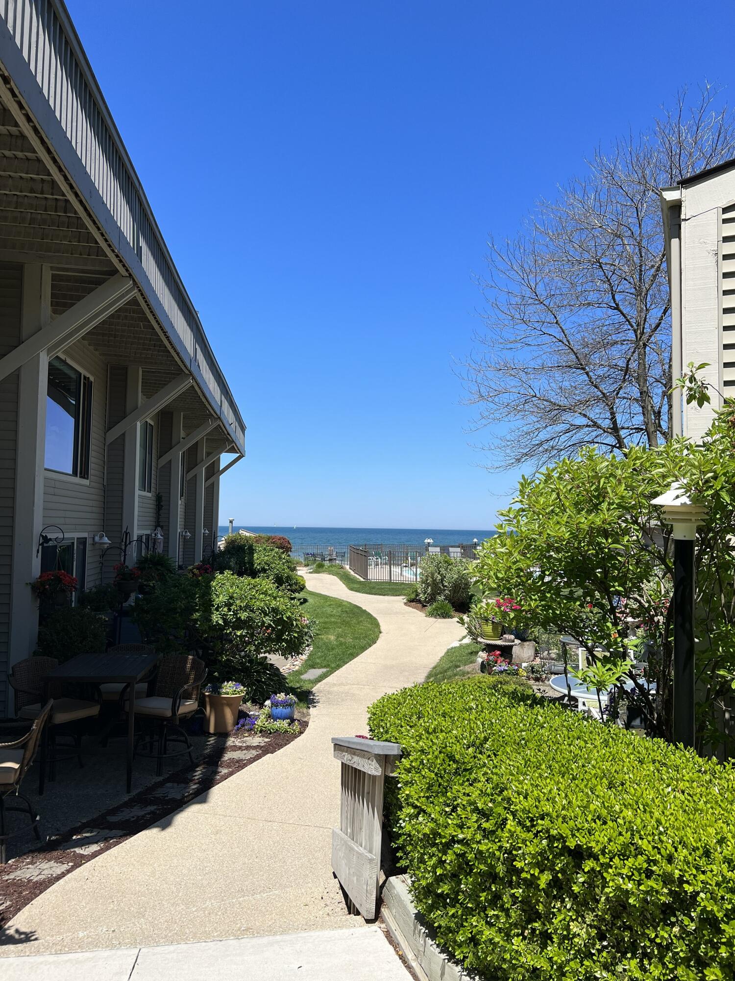 69 North Shore Drive South Haven MI 49090