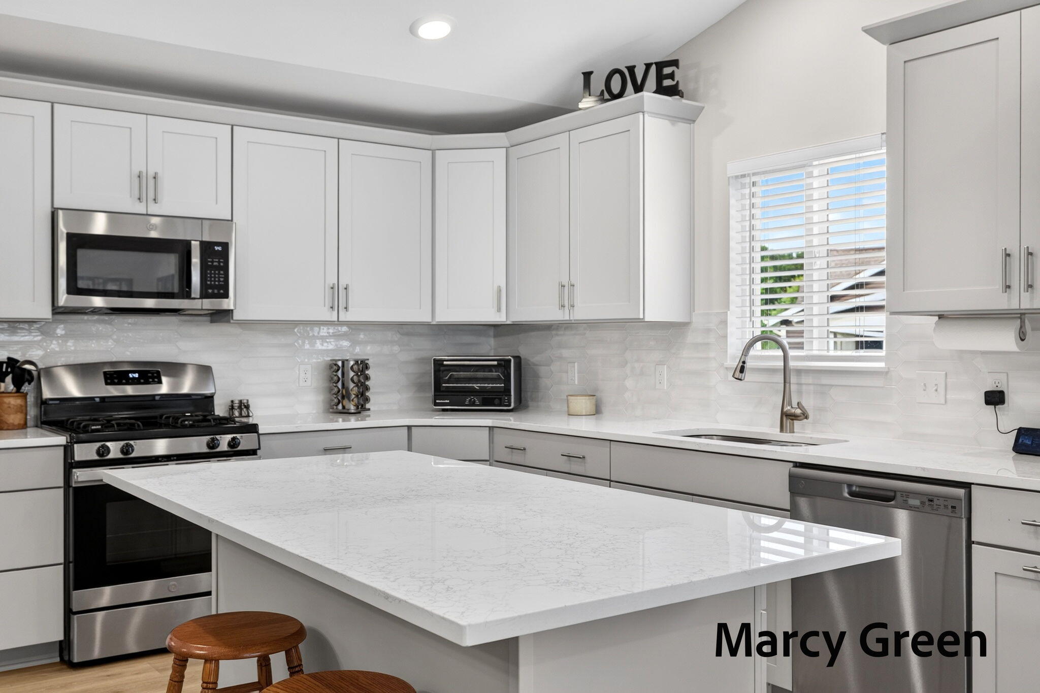 15080 Kingfisher Way Grand Haven MI 49417