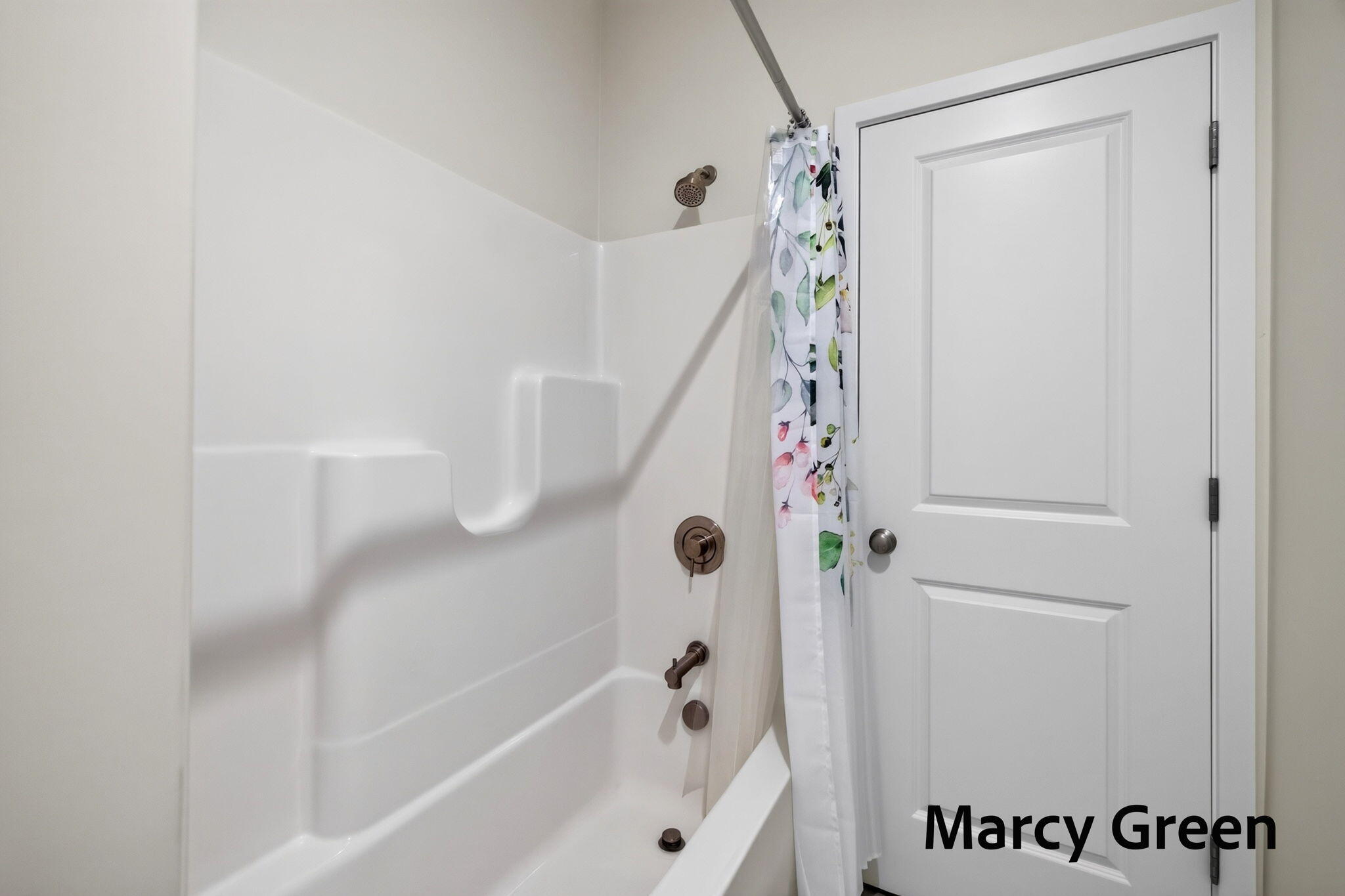 15080 Kingfisher Way Grand Haven MI 49417