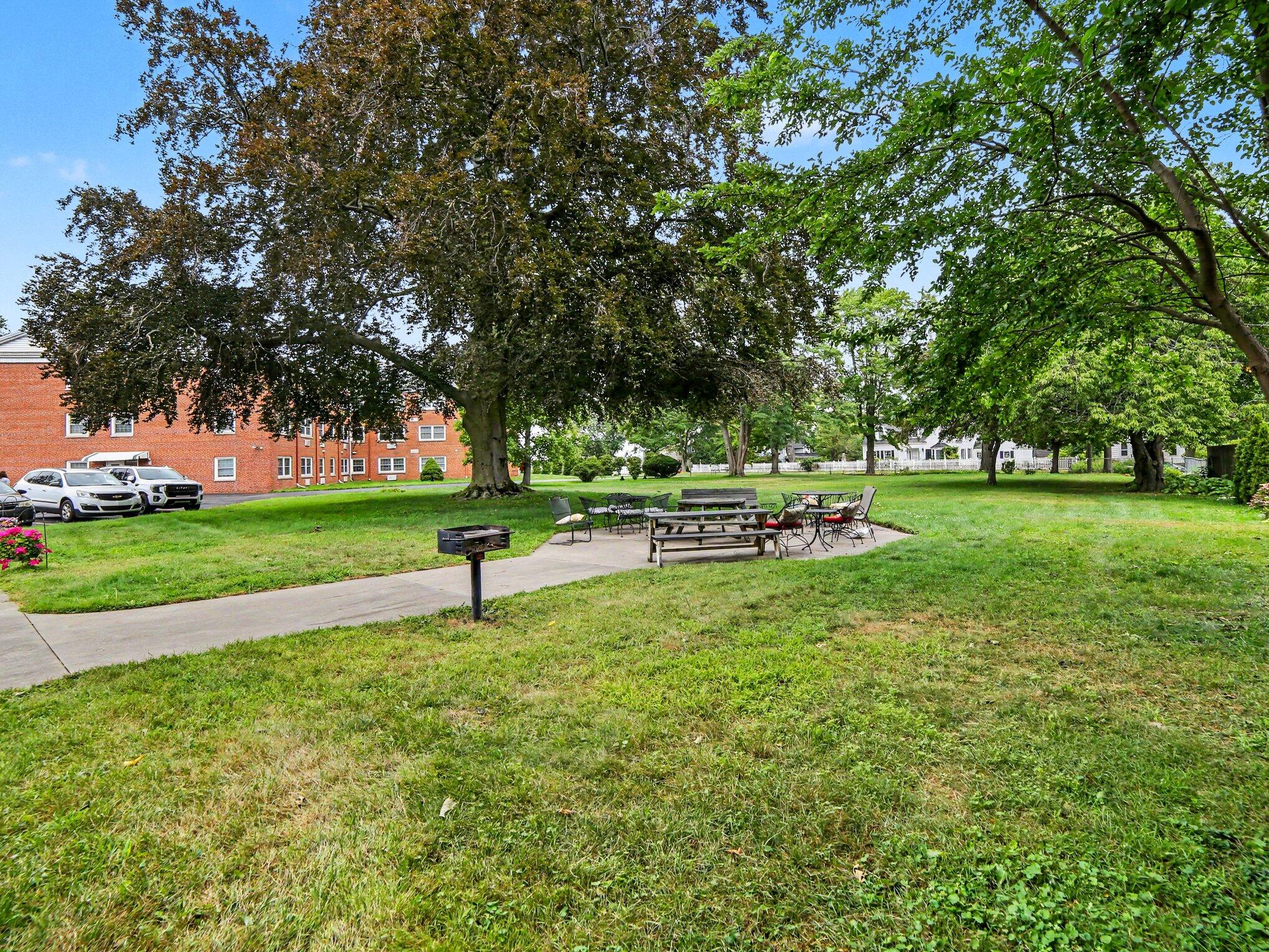 1249 Lakeshore Drive Muskegon MI 49441