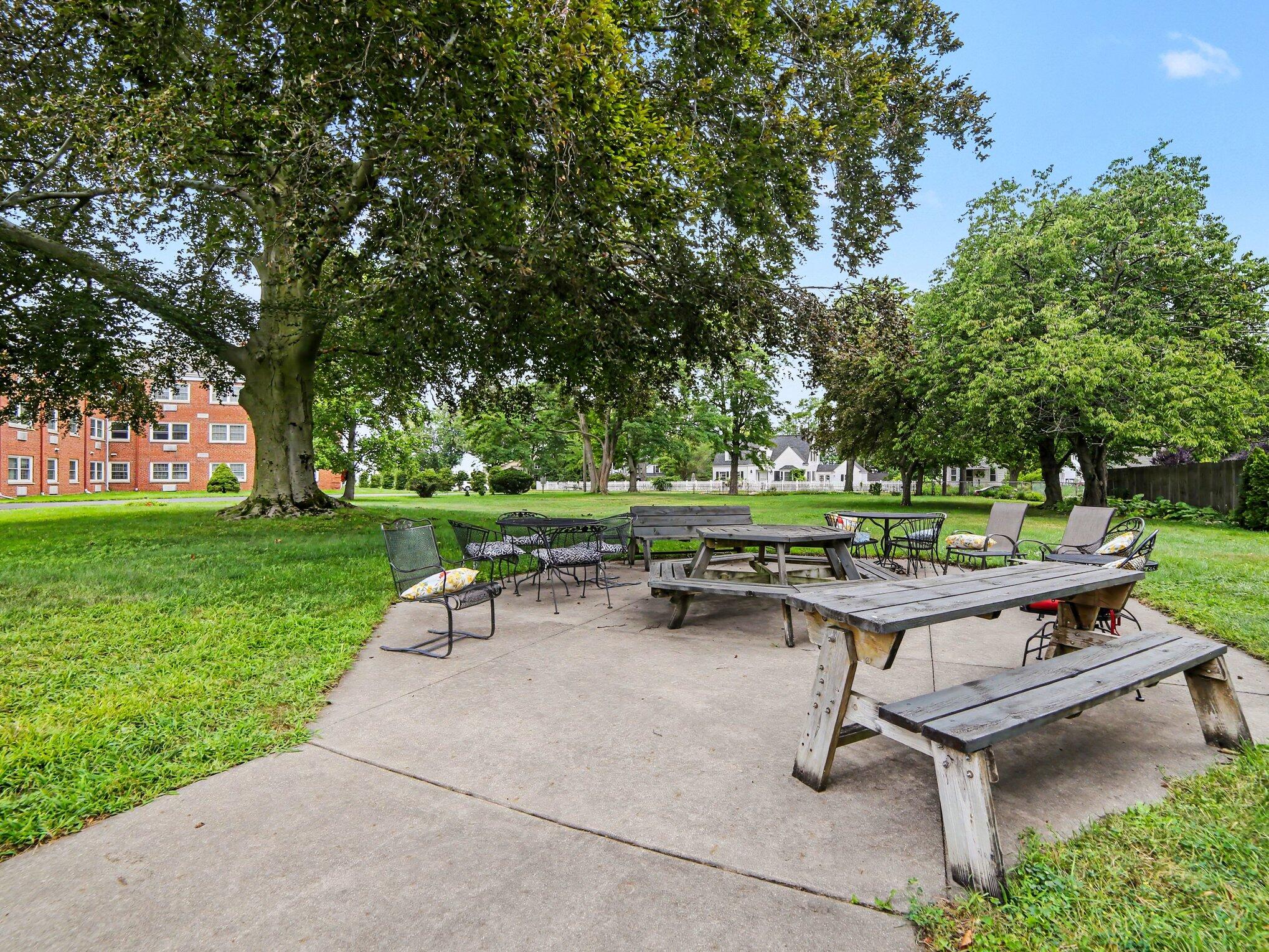 1249 Lakeshore Drive Muskegon MI 49441