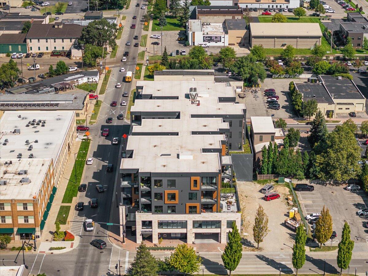 159 S River Avenue Holland MI 49423
