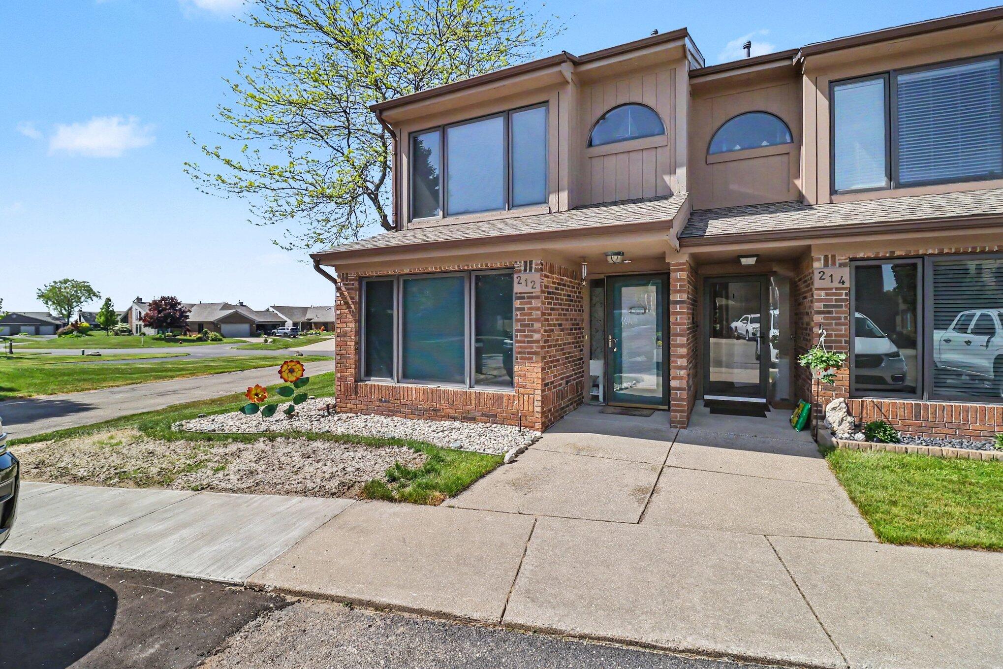 212 Harbor Drive Ludington MI 49431