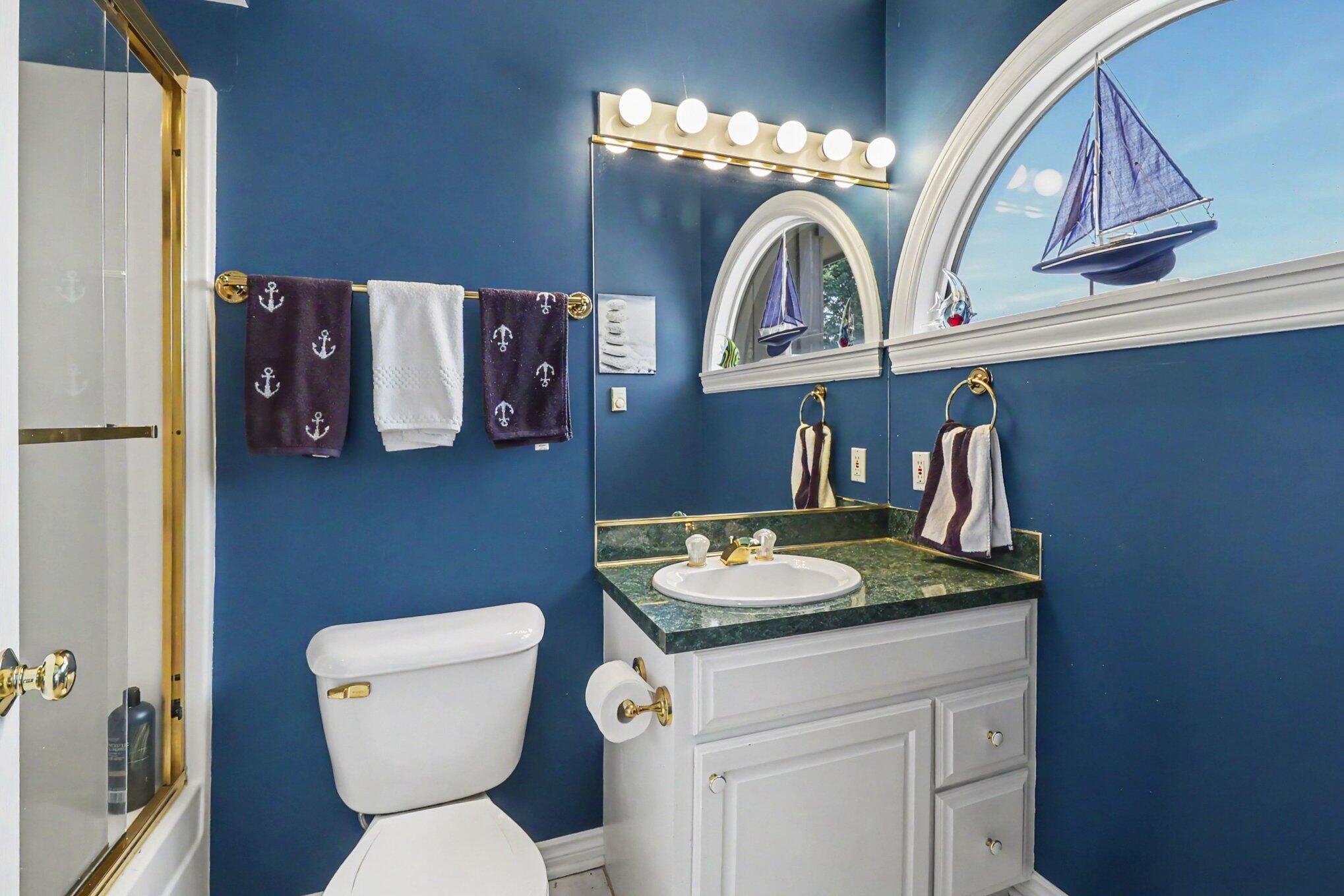 212 Harbor Drive Ludington MI 49431