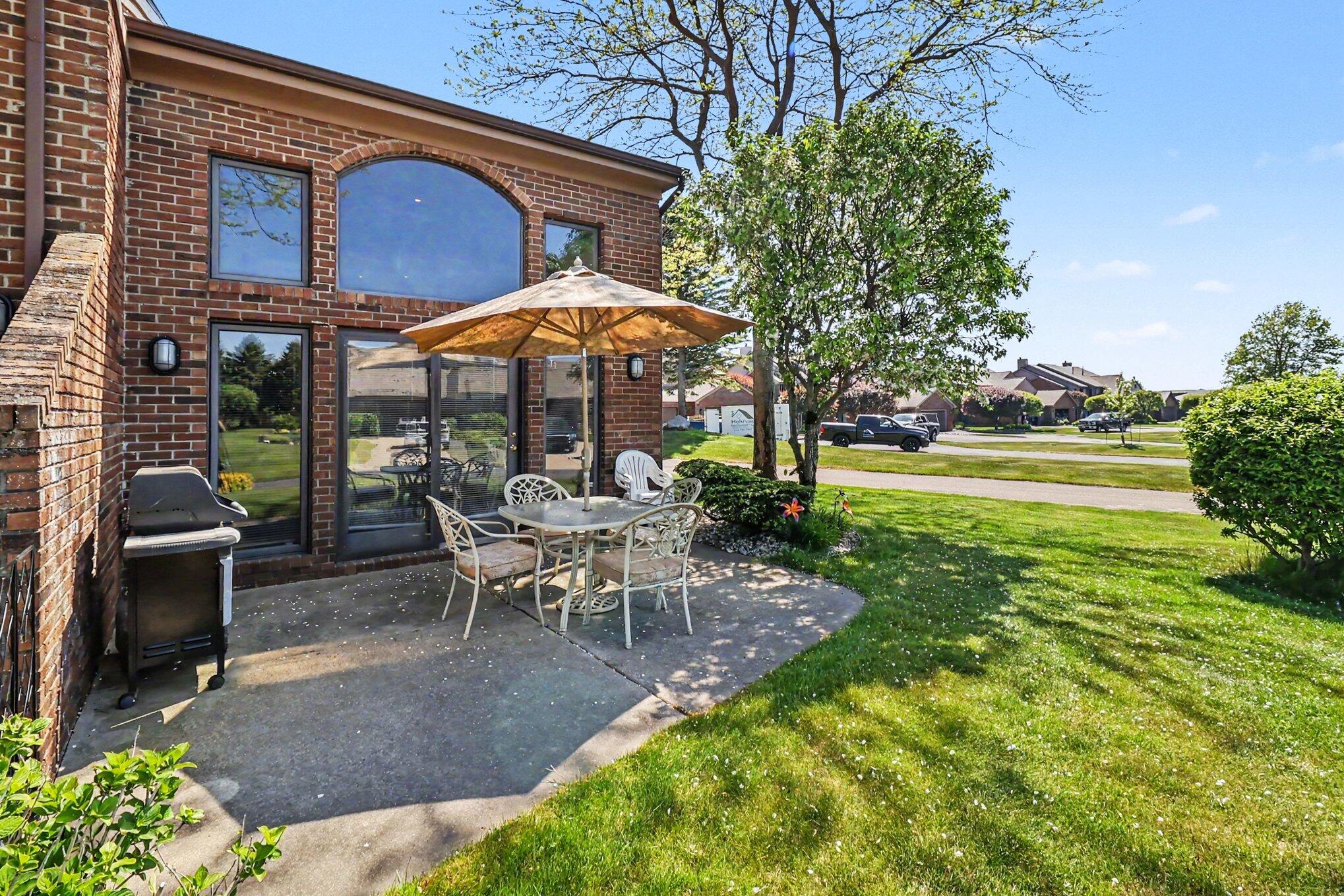 212 Harbor Drive Ludington MI 49431