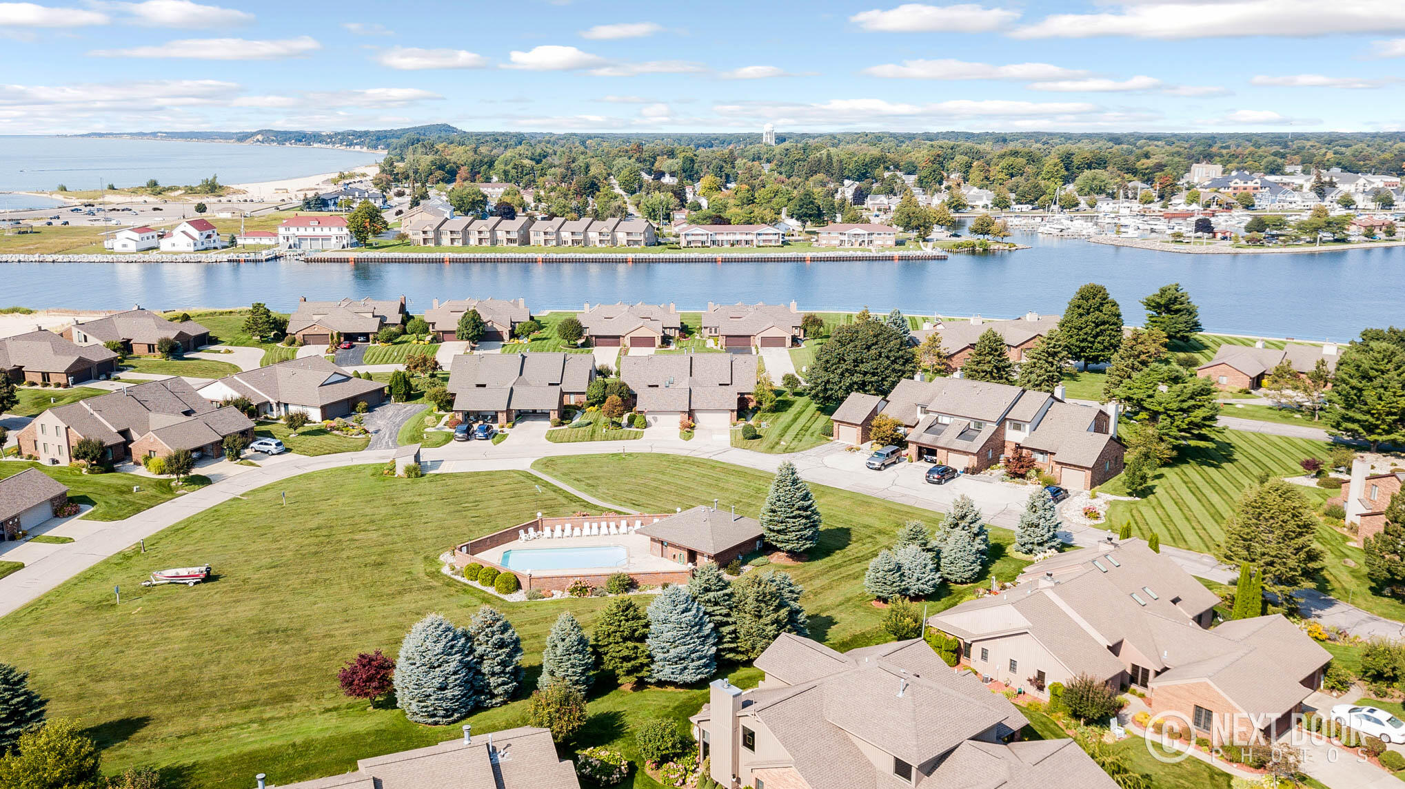 212 Harbor Drive Ludington MI 49431