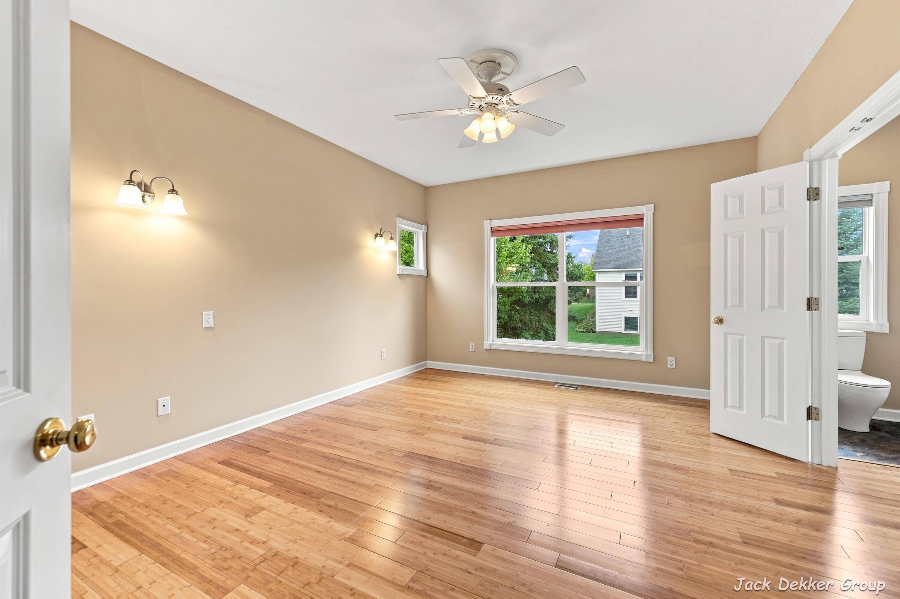 509 Hunters Run Circle Holland MI 49423
