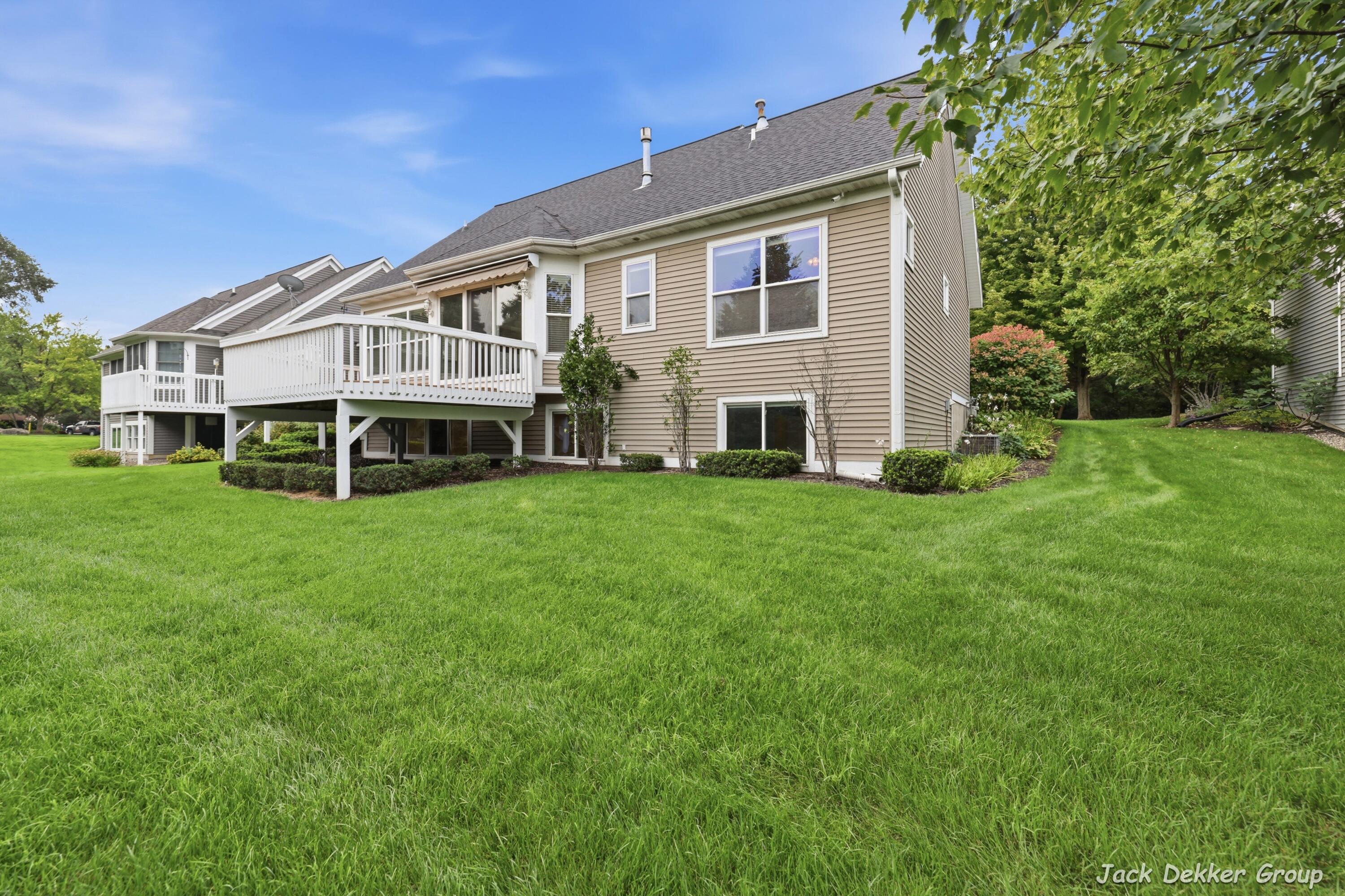 509 Hunters Run Circle Holland MI 49423