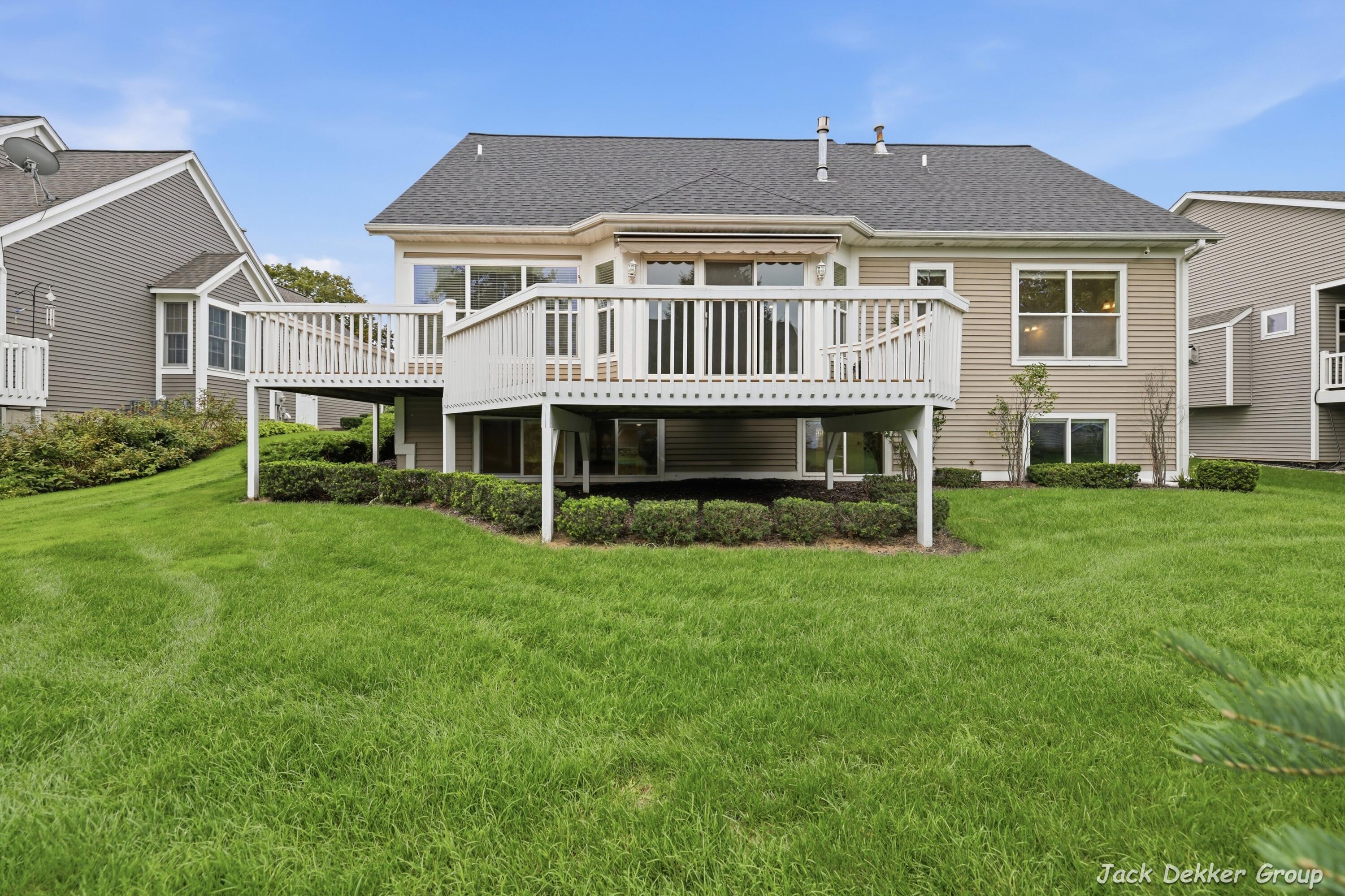 509 Hunters Run Circle Holland MI 49423