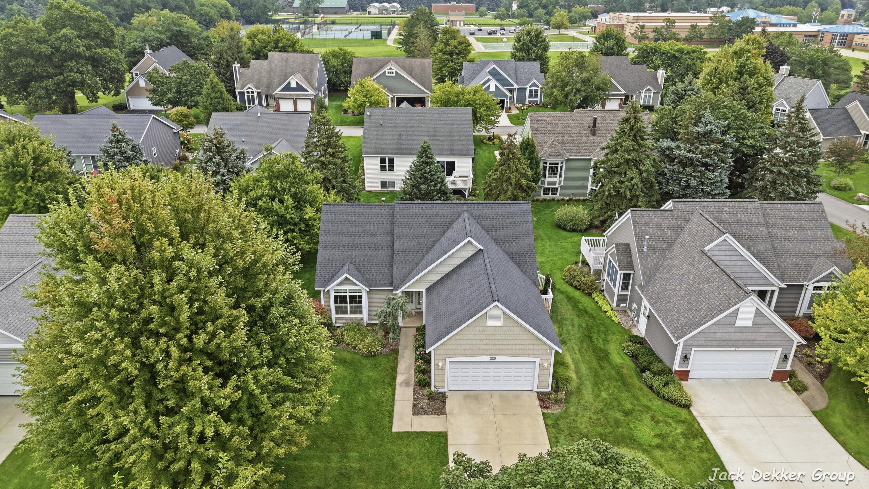 509 Hunters Run Circle Holland MI 49423