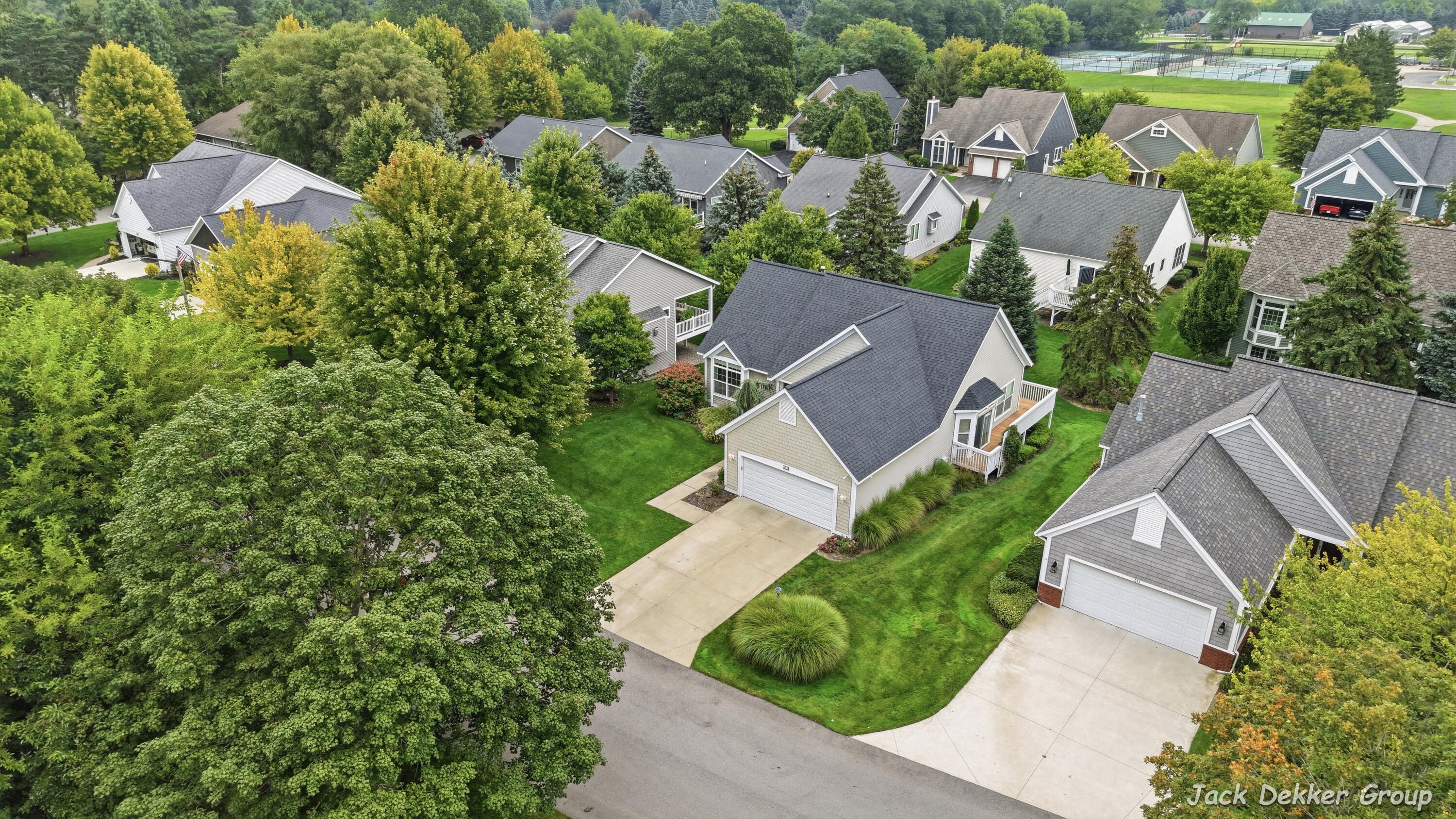509 Hunters Run Circle Holland MI 49423