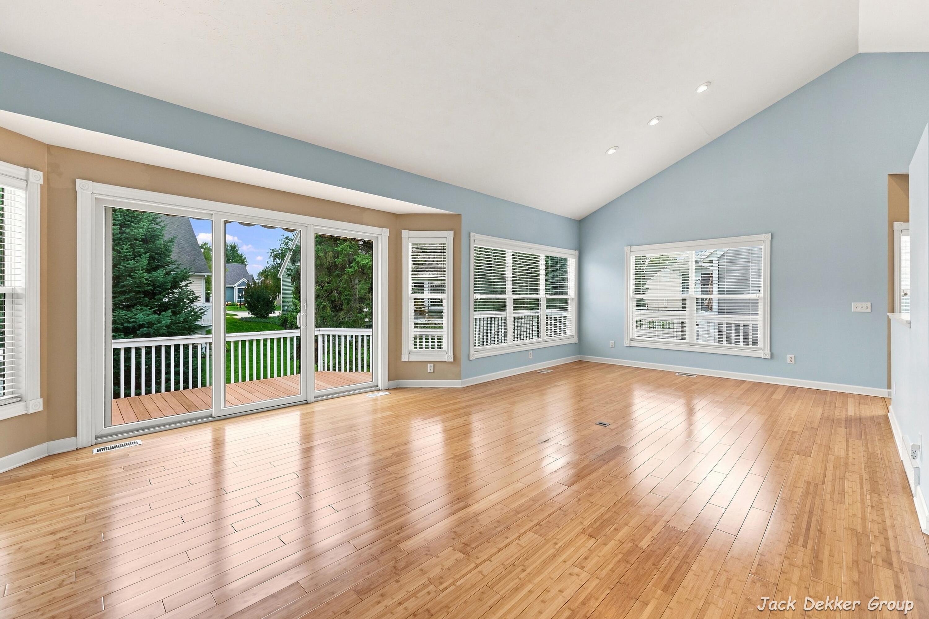 509 Hunters Run Circle Holland MI 49423