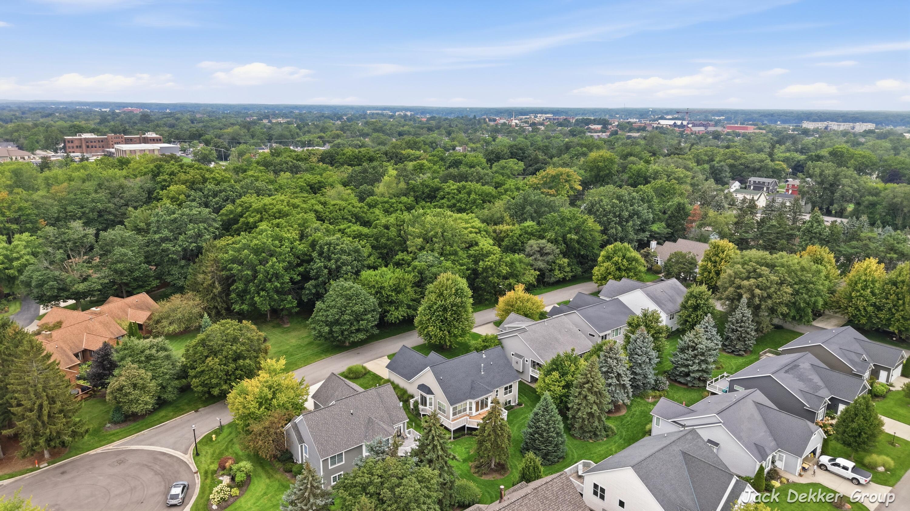 509 Hunters Run Circle Holland MI 49423