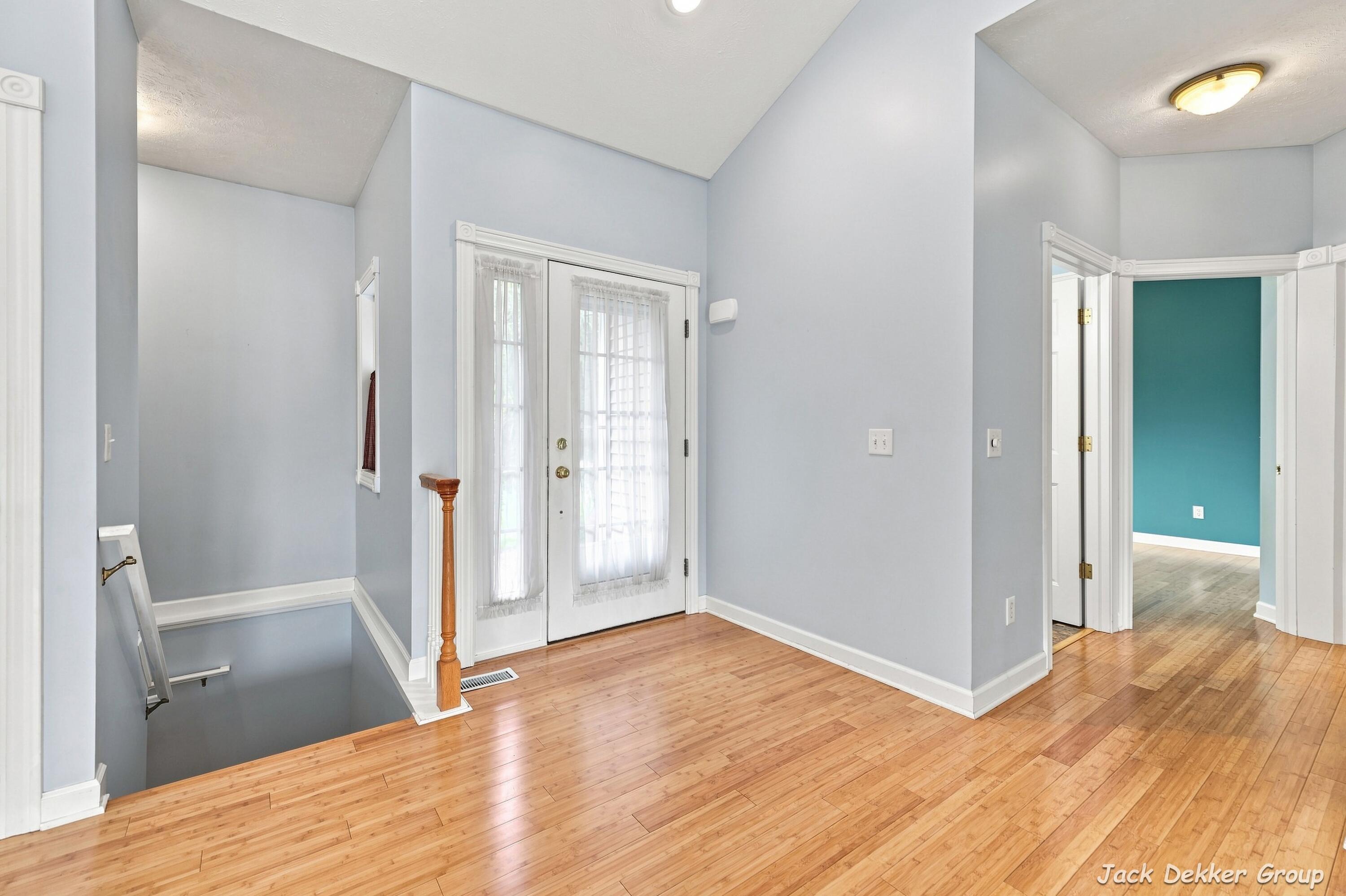 509 Hunters Run Circle Holland MI 49423
