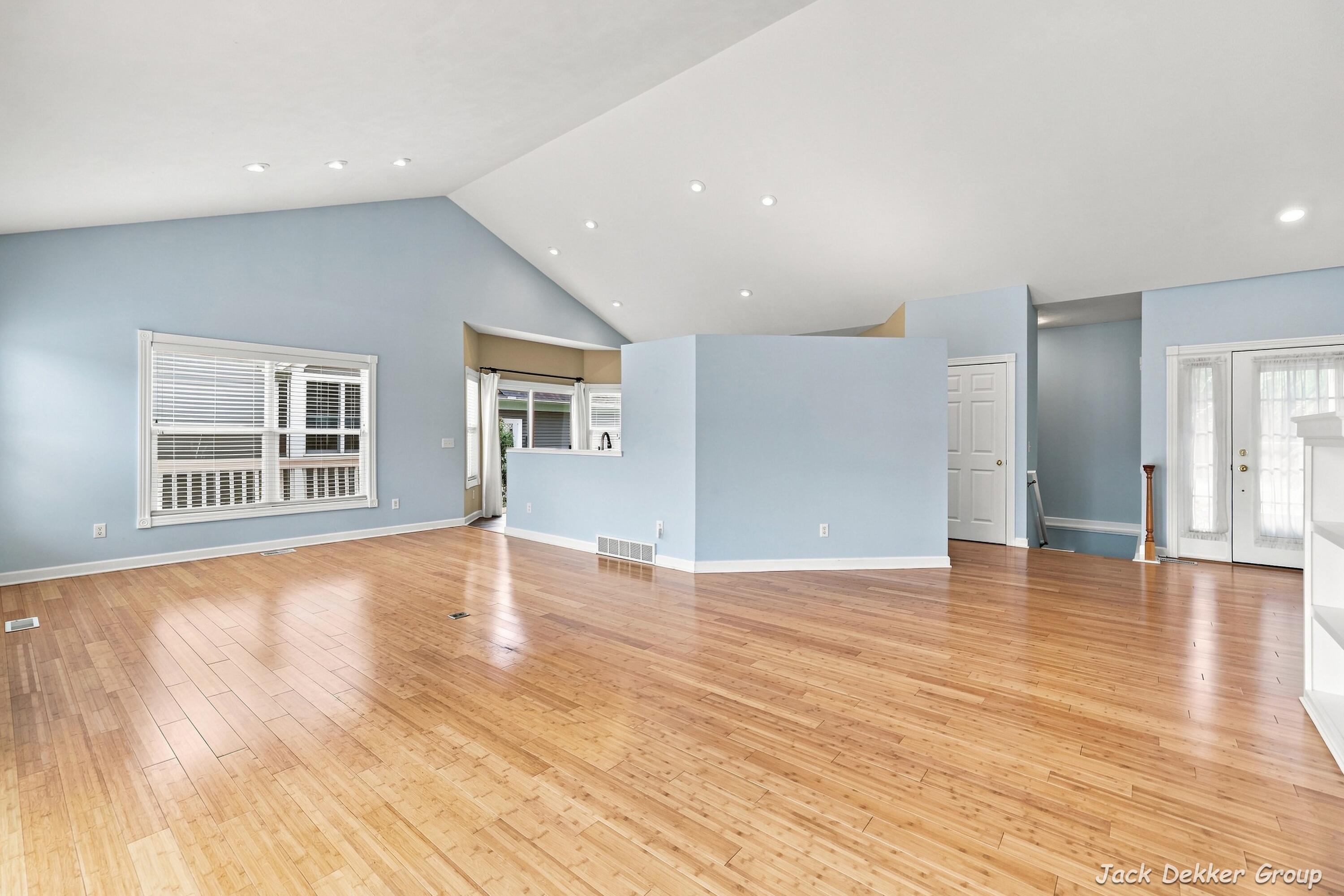 509 Hunters Run Circle Holland MI 49423