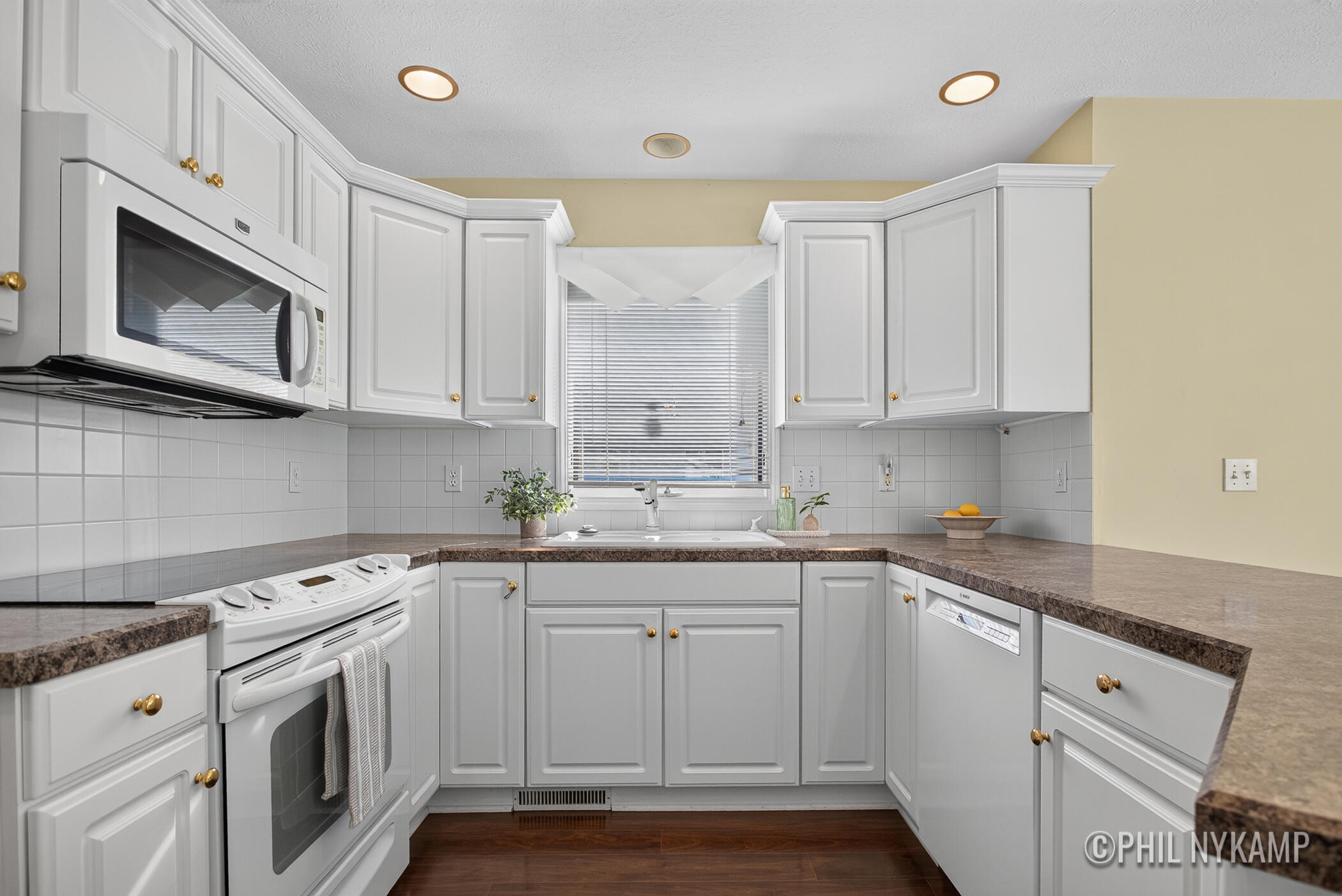63 Majestic Court Zeeland MI 49464