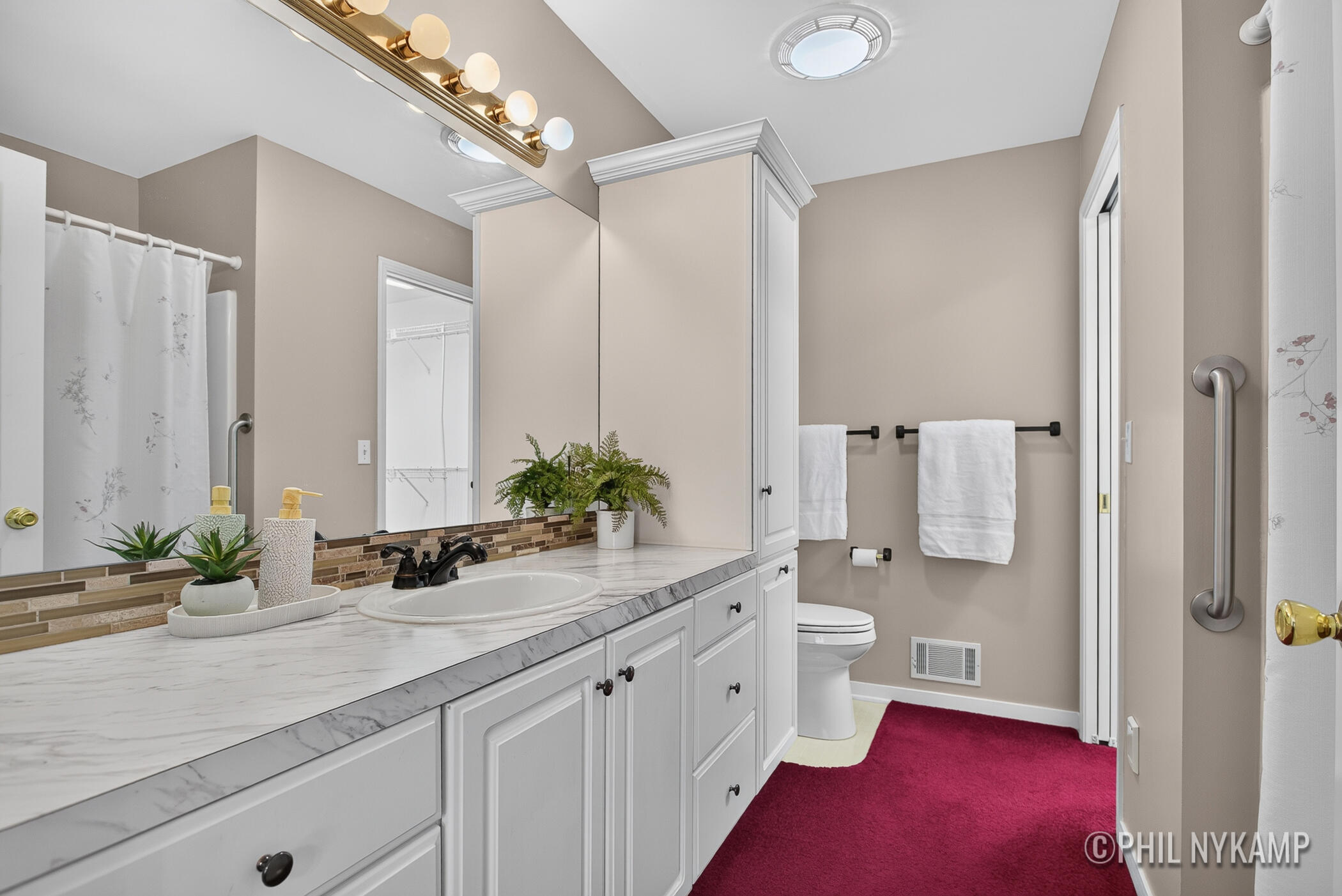 63 Majestic Court Zeeland MI 49464