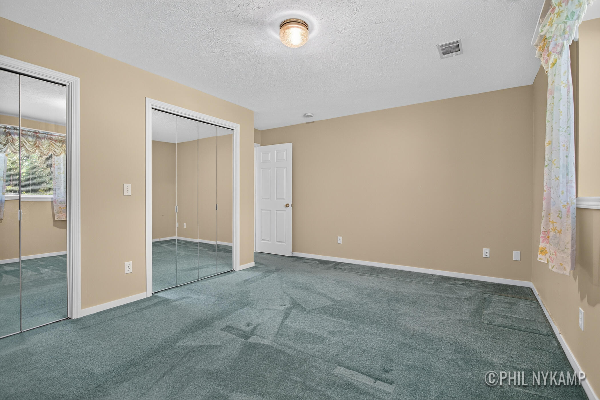 63 Majestic Court Zeeland MI 49464