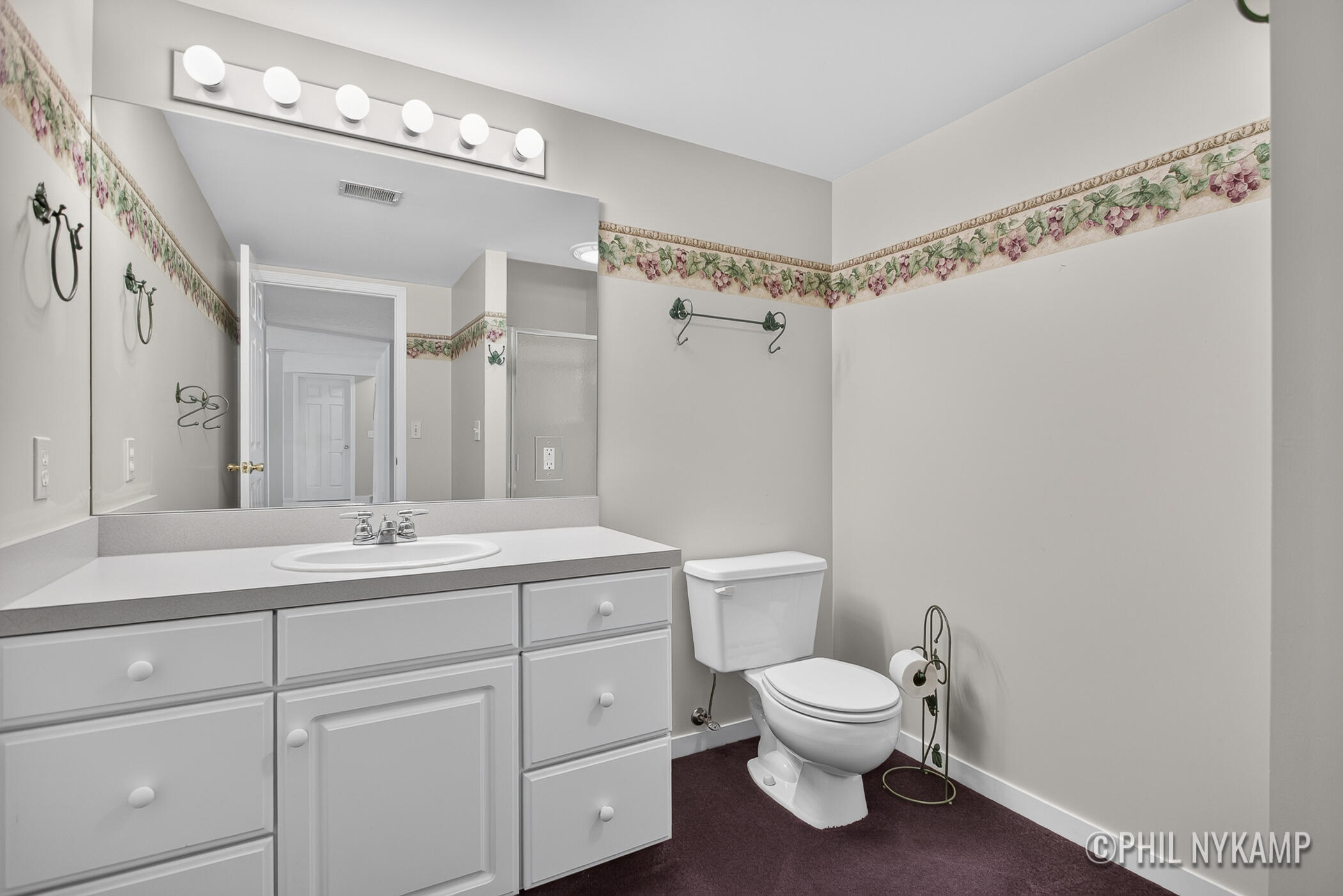 63 Majestic Court Zeeland MI 49464