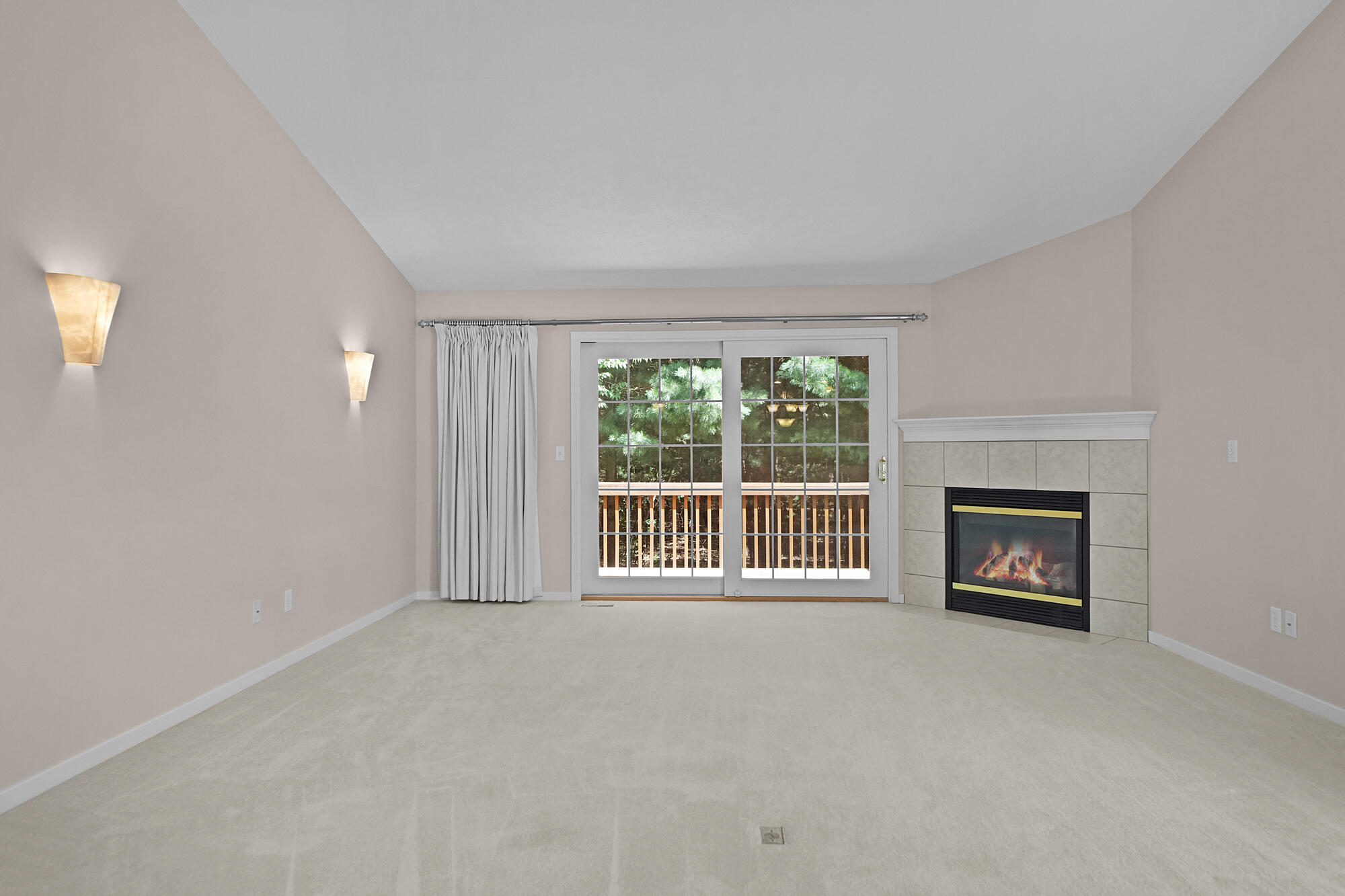 475 Timberlake Drive E Holland MI 49424